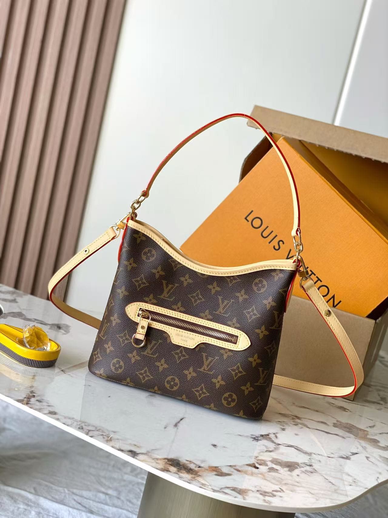Louis Vuitton Lineup BB Monogram coated canvas M28423 TOP