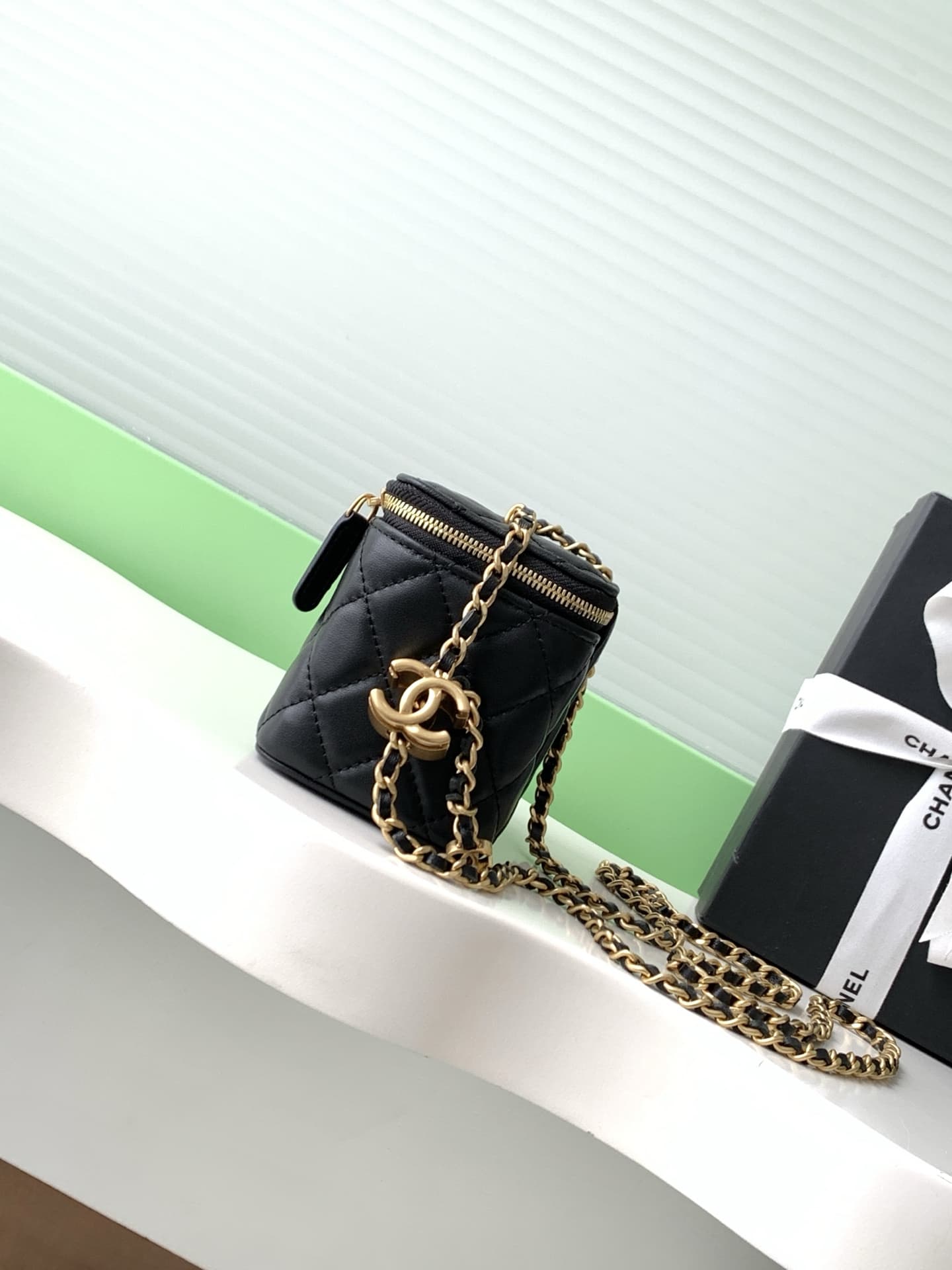 Chanel Vanity with Chain AP3940 Lambskin & Gold Metal Black A