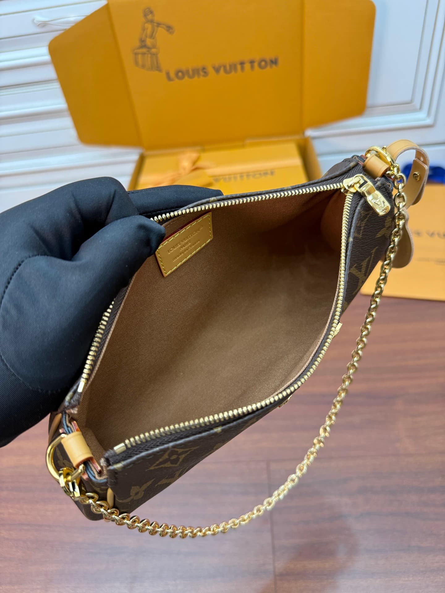Louis Vuitton Pochette Eva Monogram coated canvas M13567 TOP