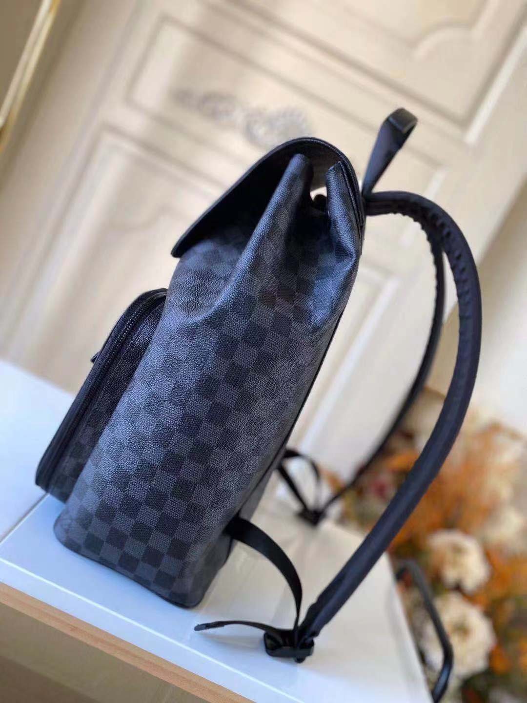 Louis Vuitton UTILITY BACKPACK Damier Graphite High