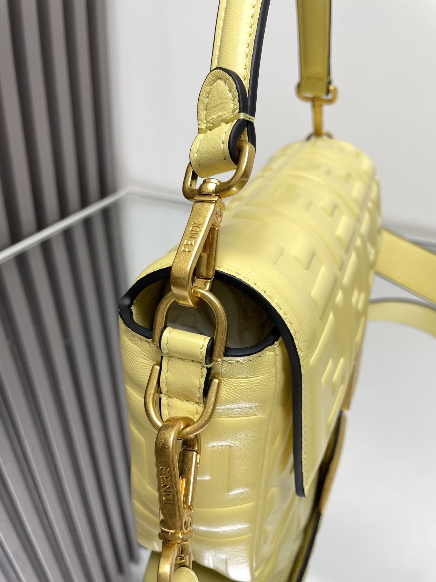 BAGUETTE leather bag Yellow High