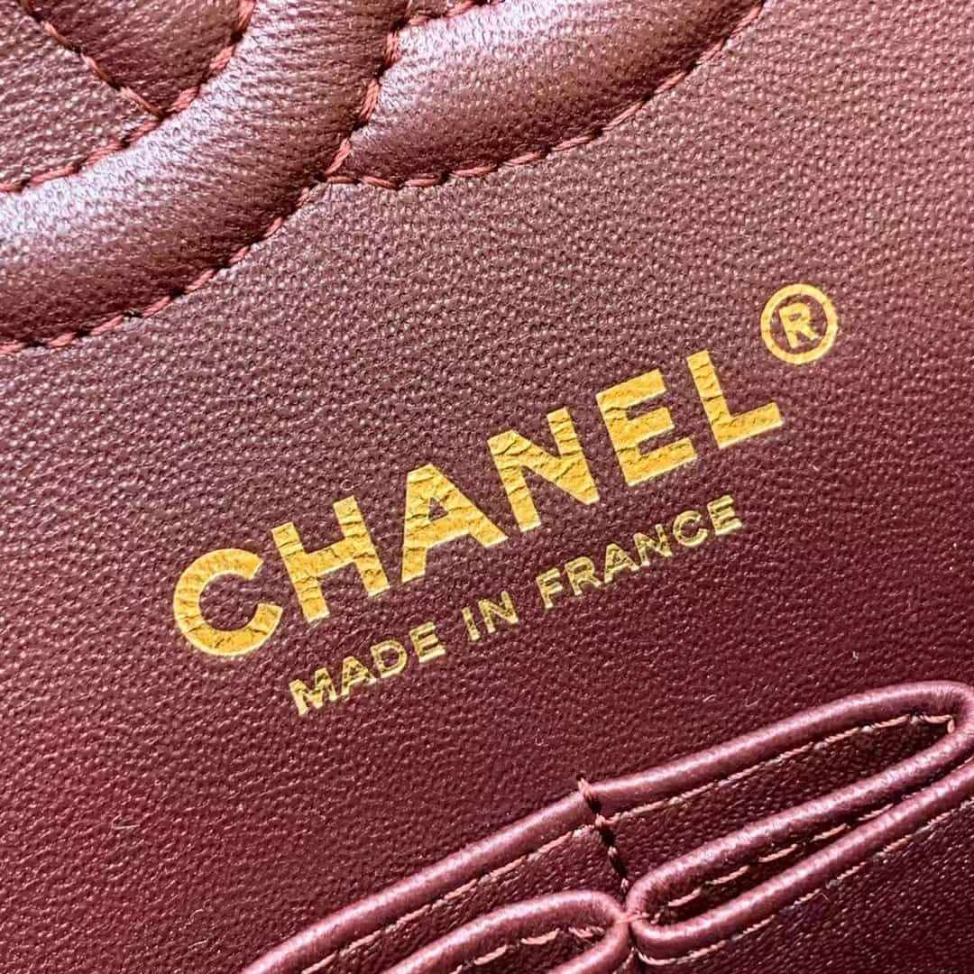 Chanel Medium CLASSIC HANDBAG Lambskin Black Gold Metal TOP