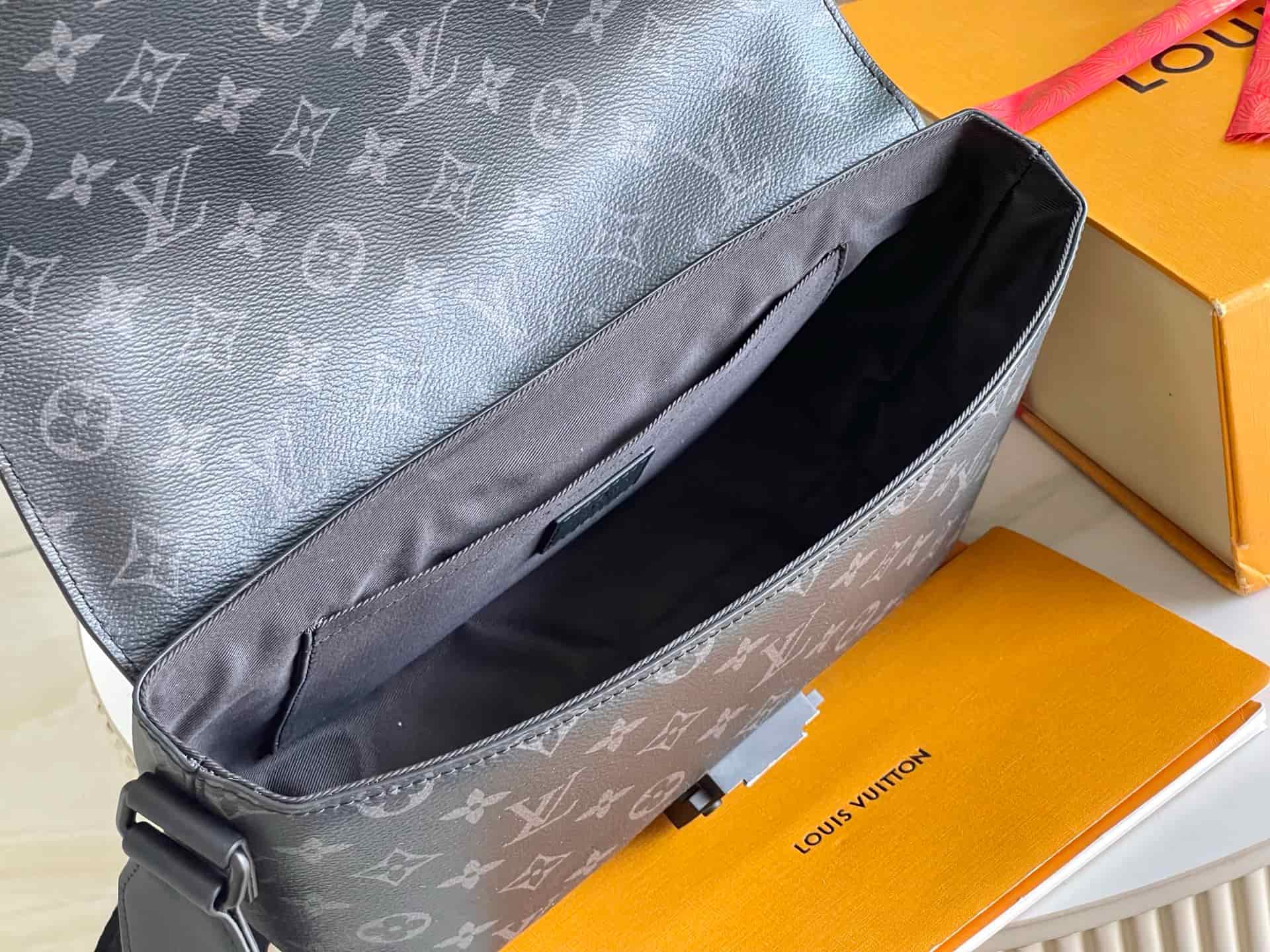 Louis Vuitton S-Cape Messenger Monogram Eclipse canvas M46794 TOP