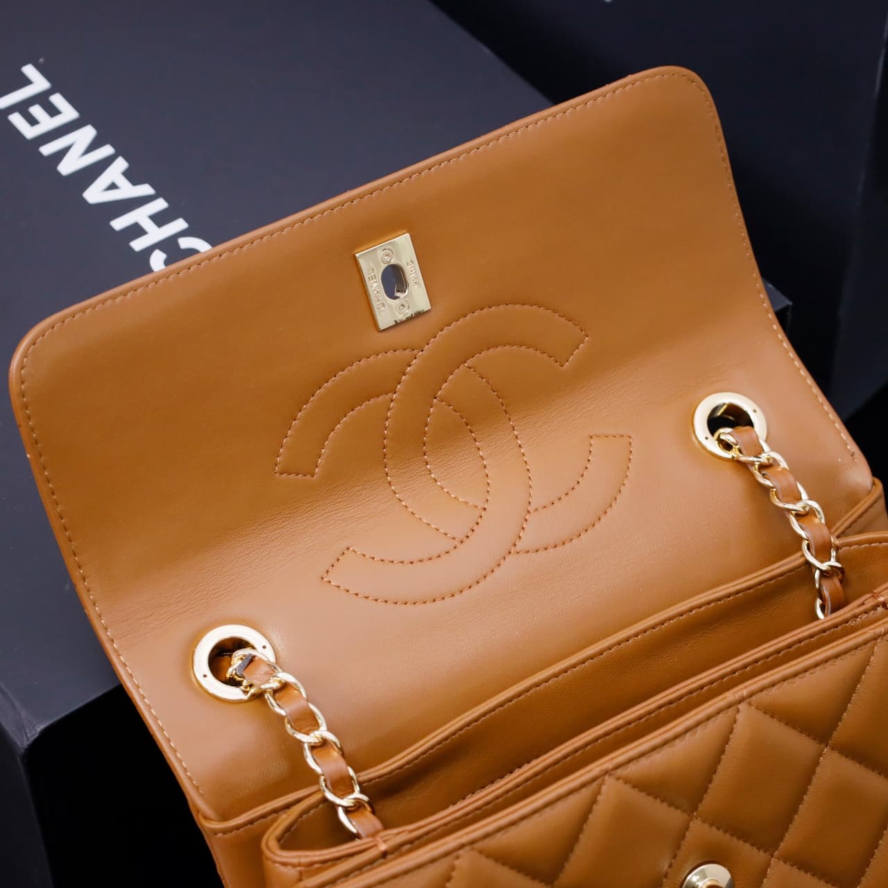 SMALL FLAP BAG WITH TOP HANDLE Lambskin Gold Metal Tan A