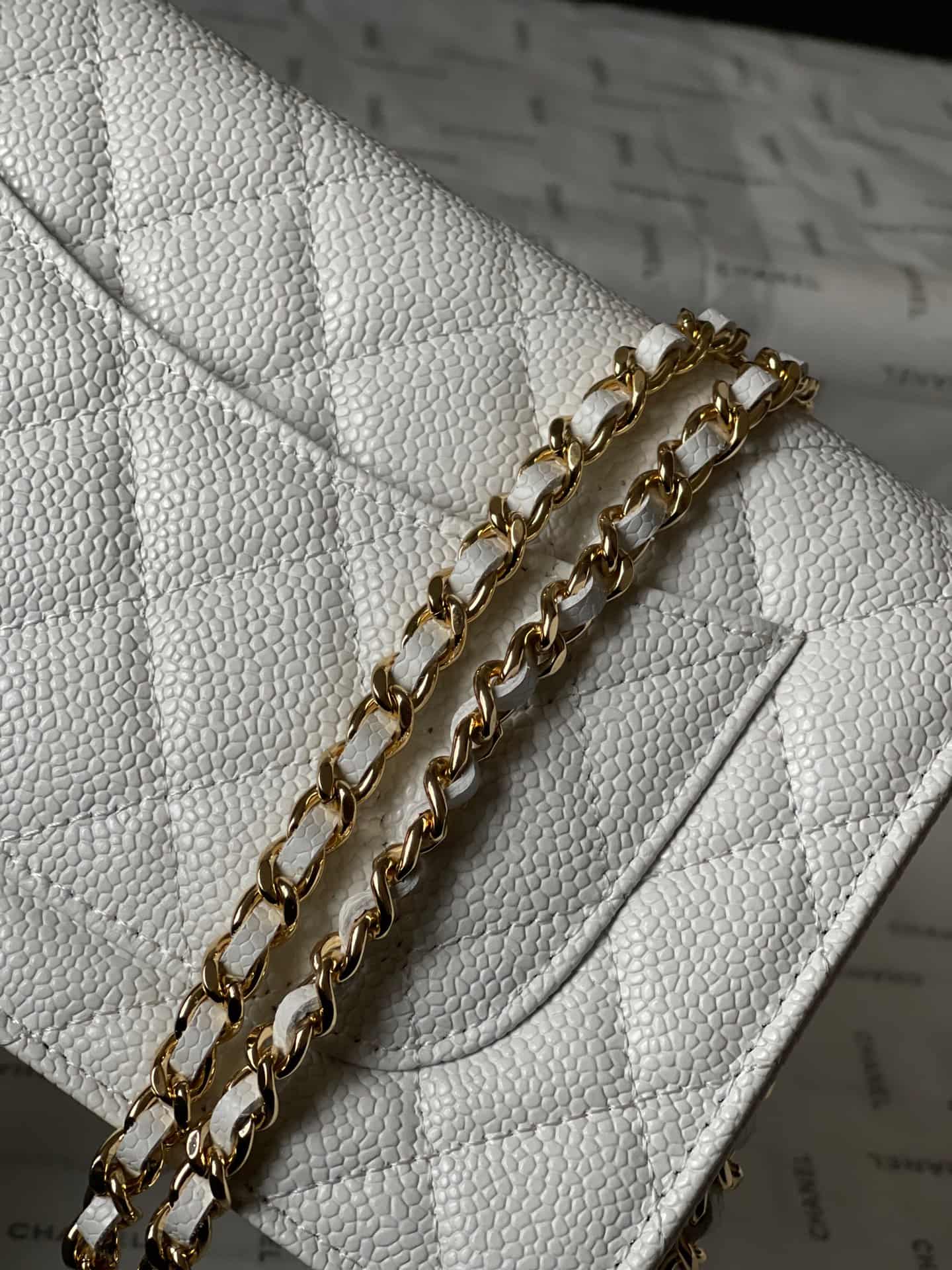 Chanel Classic Wallet on Chain Grained Shiny Calfskin & Gold-Tone Metal AP4241 White A