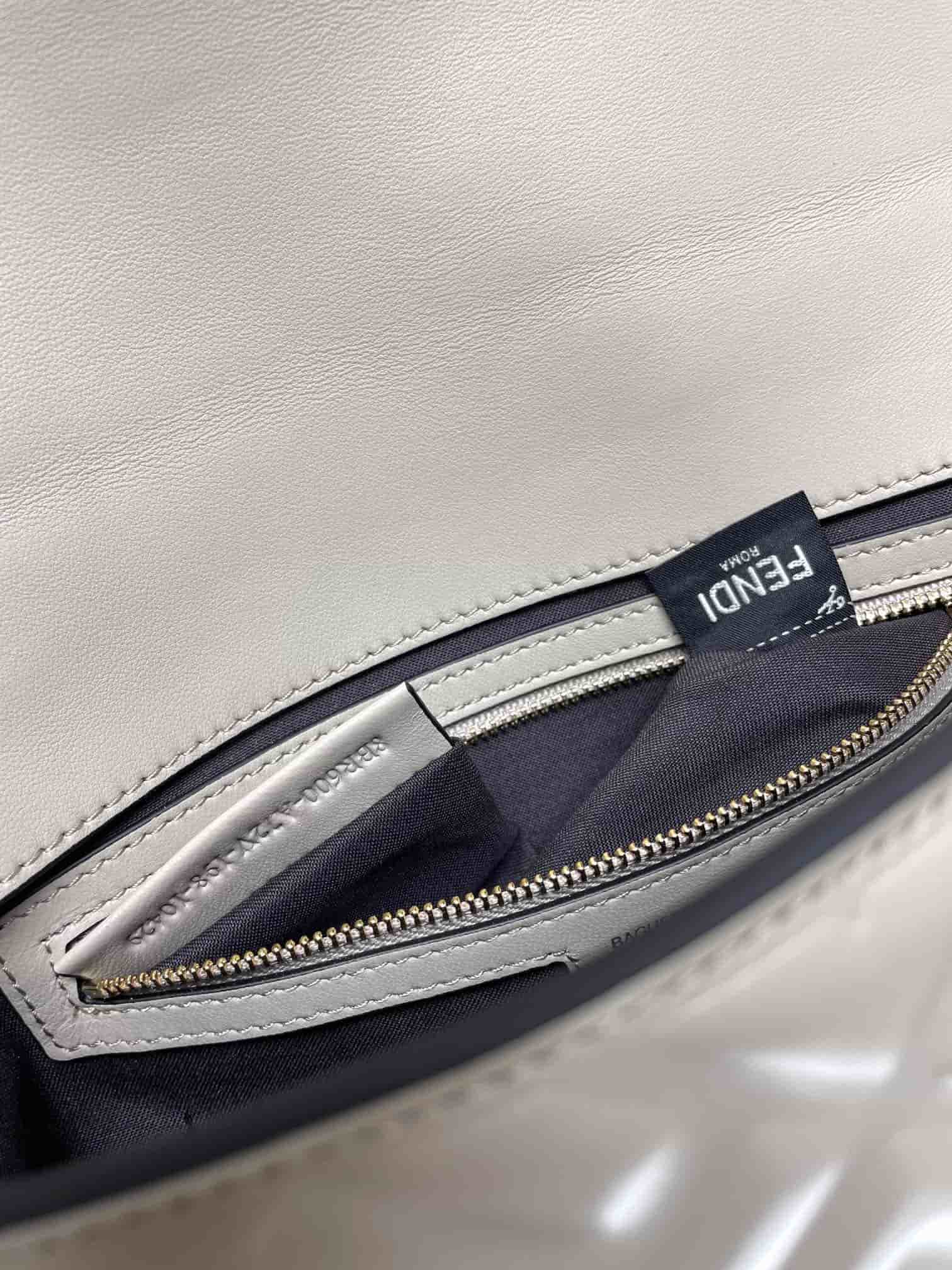 BAGUETTE leather bag Grey High