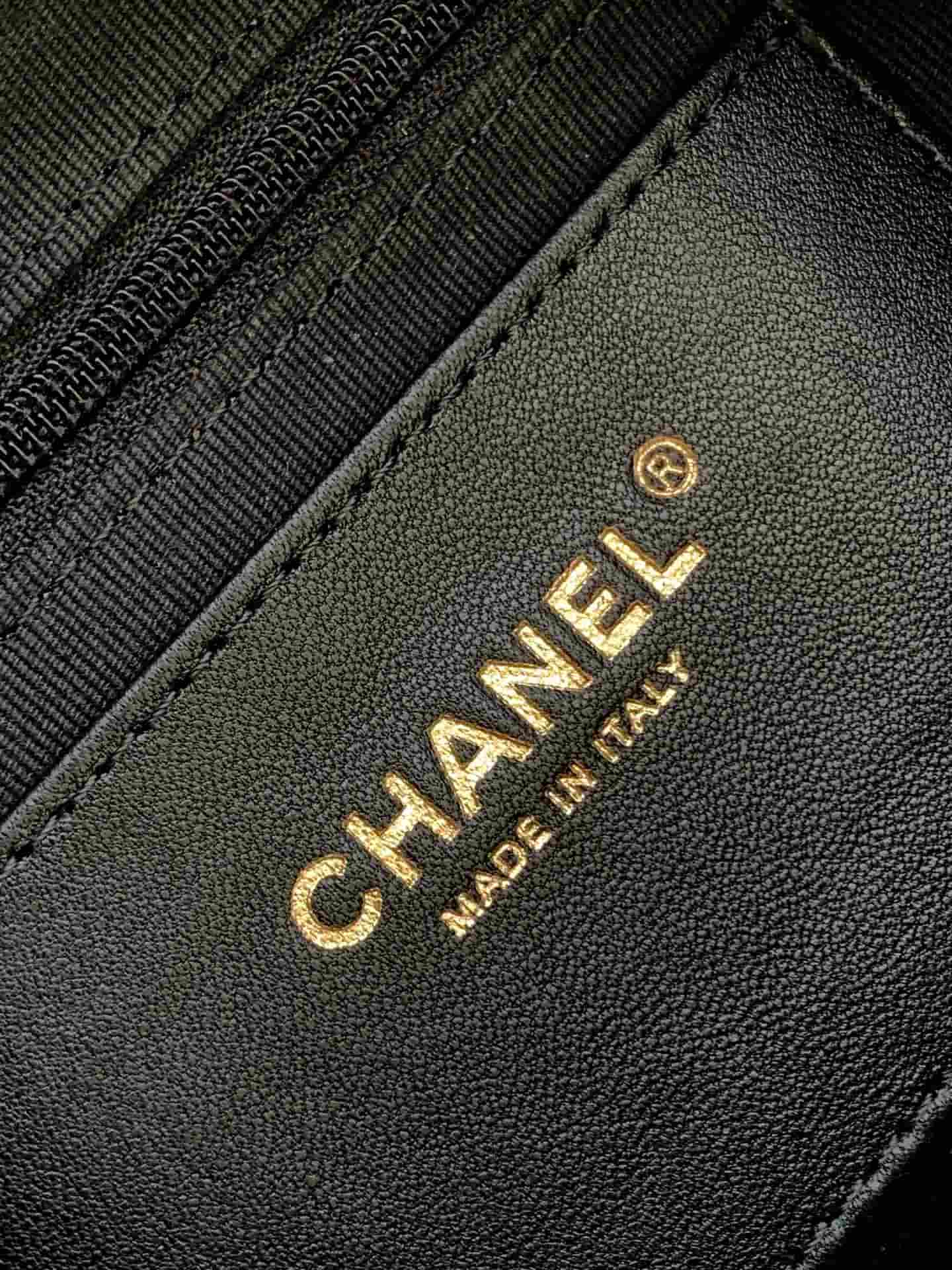 Chanel Trendy Pockets Hobo Bag Lambskin & Gold Metal Black AS5339 A