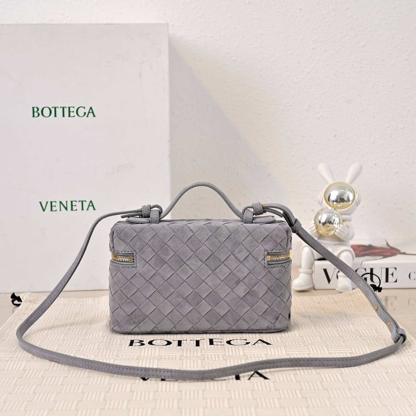 BV Bang Bang Vanity mini intrecciato suede High