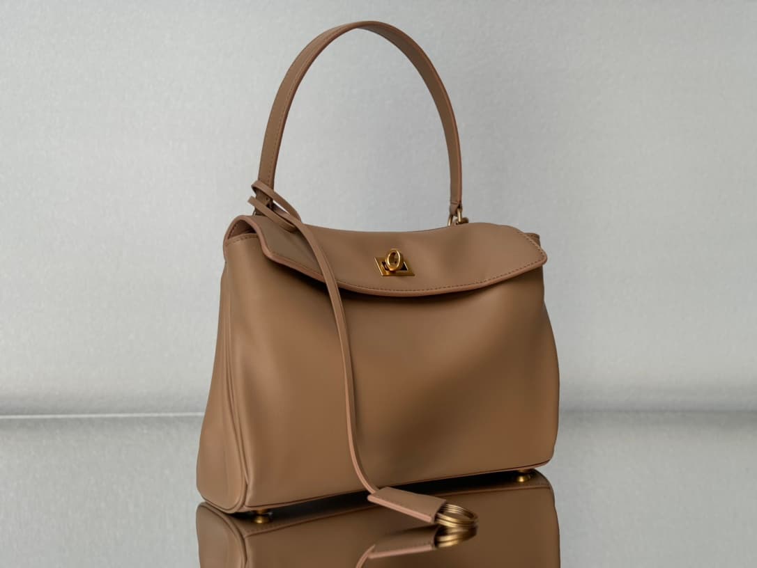 Balenciaga Rodeo Small Bag in Latte  Leather With Gold-Tone Metal TOP