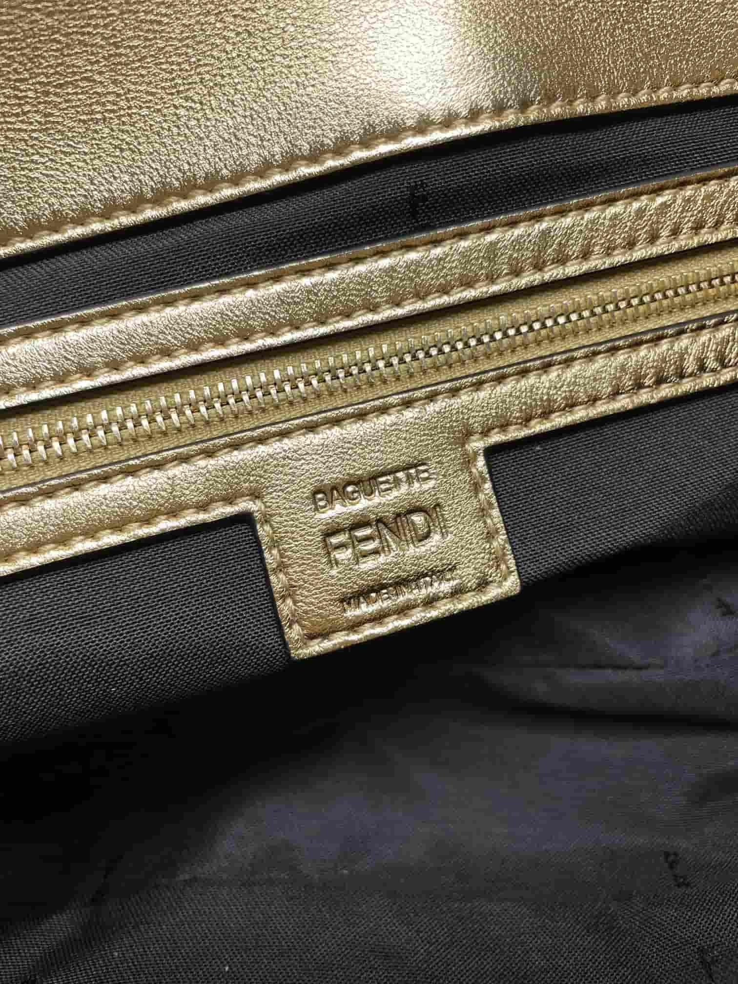 BAGUETTE leather bag Gold High