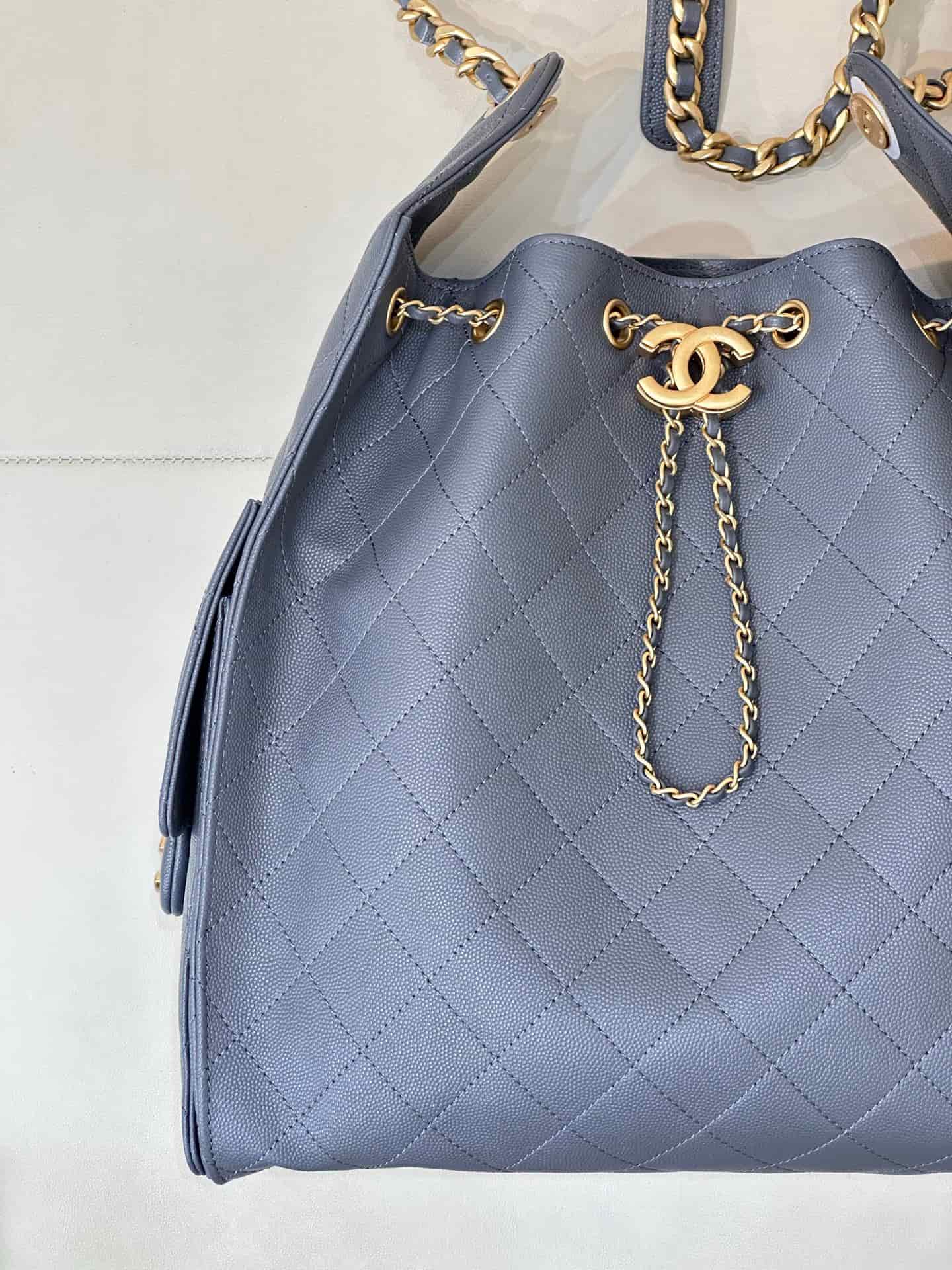 Chanel 25 Medium Hobo handbag AS5311 Grained Calfskin & Gold-tone Metal Blue TOP