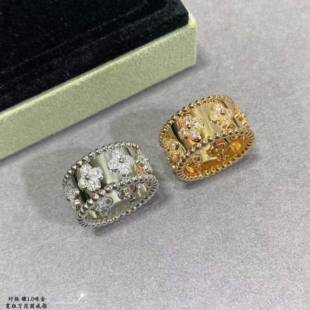 Van Cleef & Arpels Perlée Clover Ring High