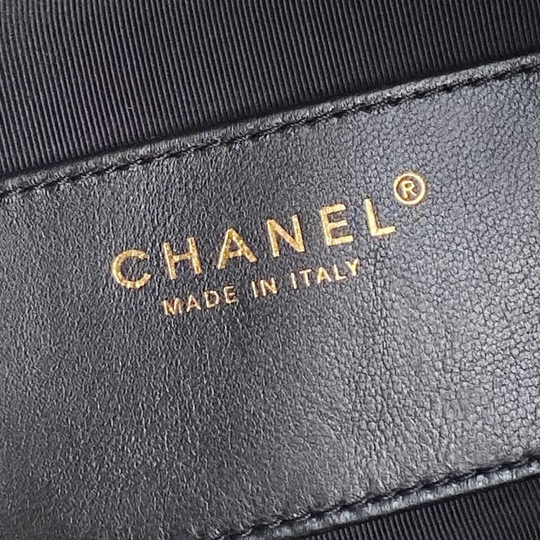Chanel 25 Small Hobo handbag AS5293 Suede & gold-tone metal Black A