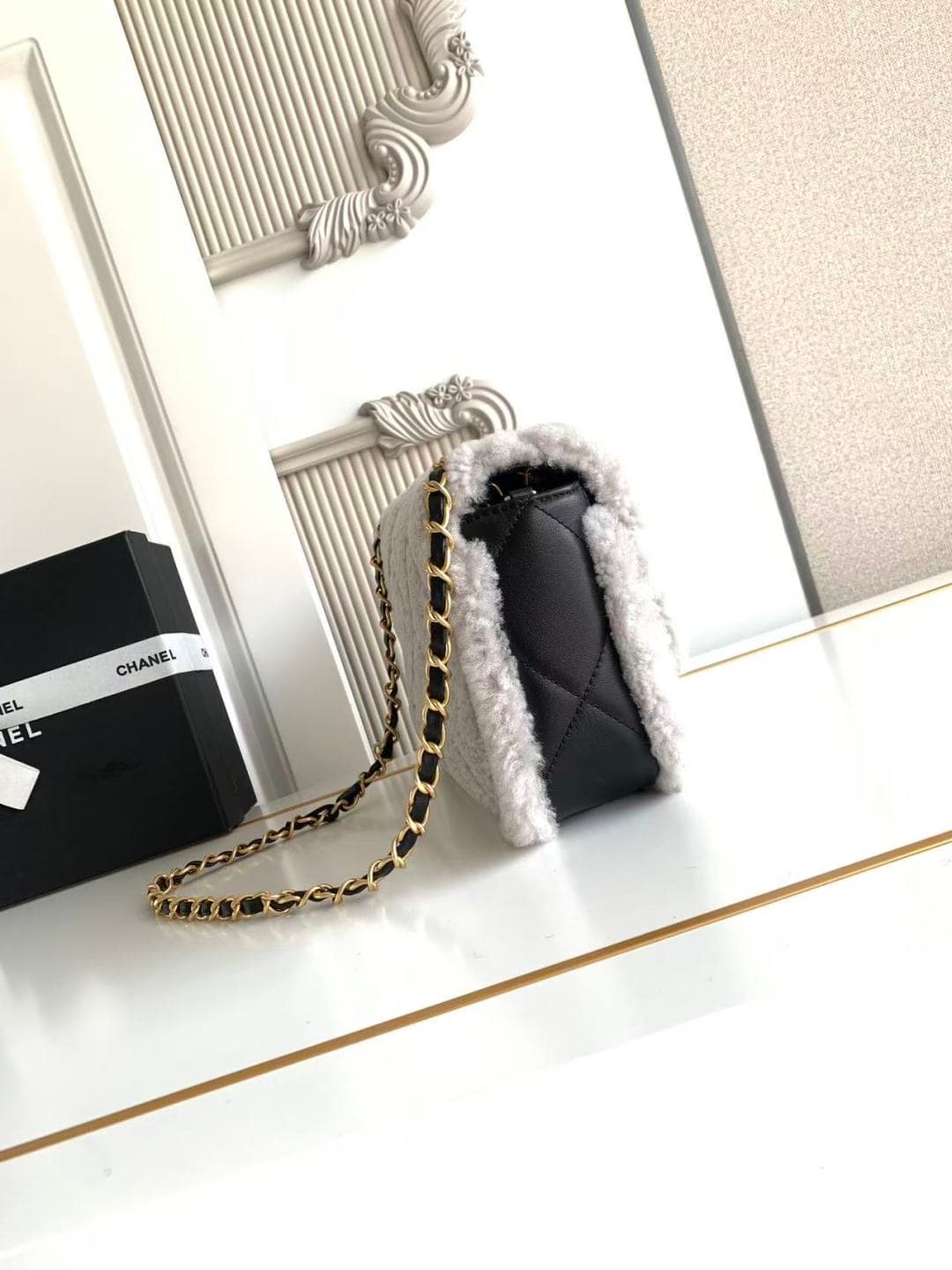 Chanel Small Shearling Flap Bag in Black lambskin with grey shearling & Gold-Tone Metal AS5149 A