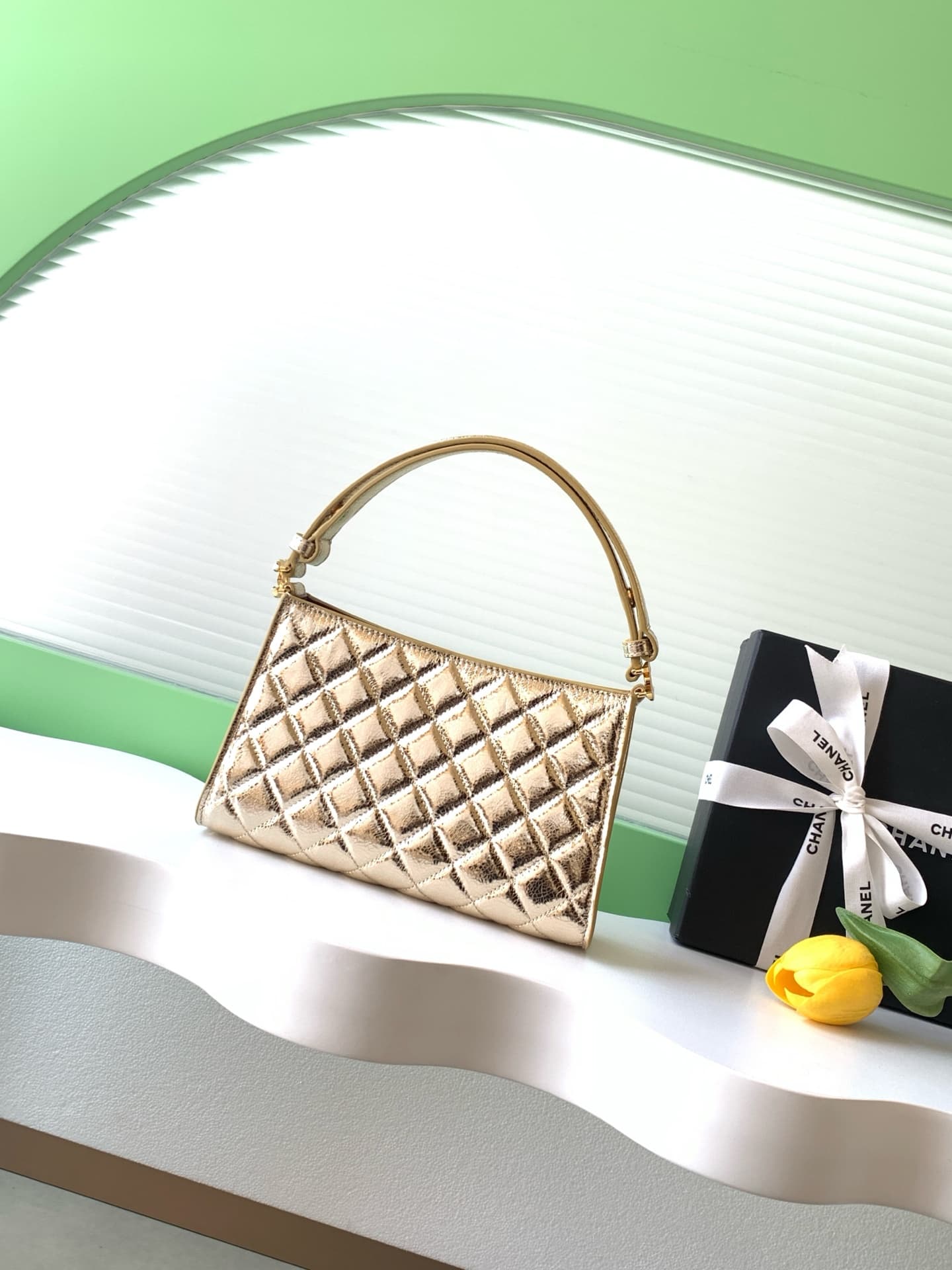 Chanel evening bag AS6045 lambskin & gold-tone metal gold high