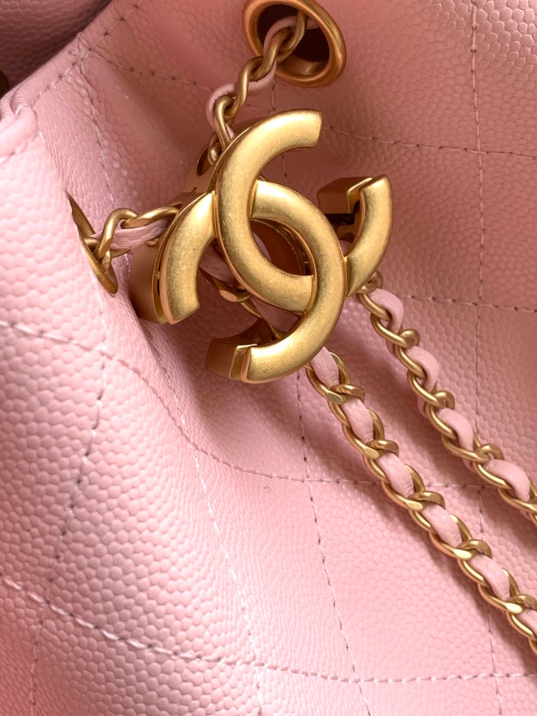 Chanel 25 Medium Hobo Medium handbag AS5311 Grained Calfskin & Gold-tone Metal Pink A