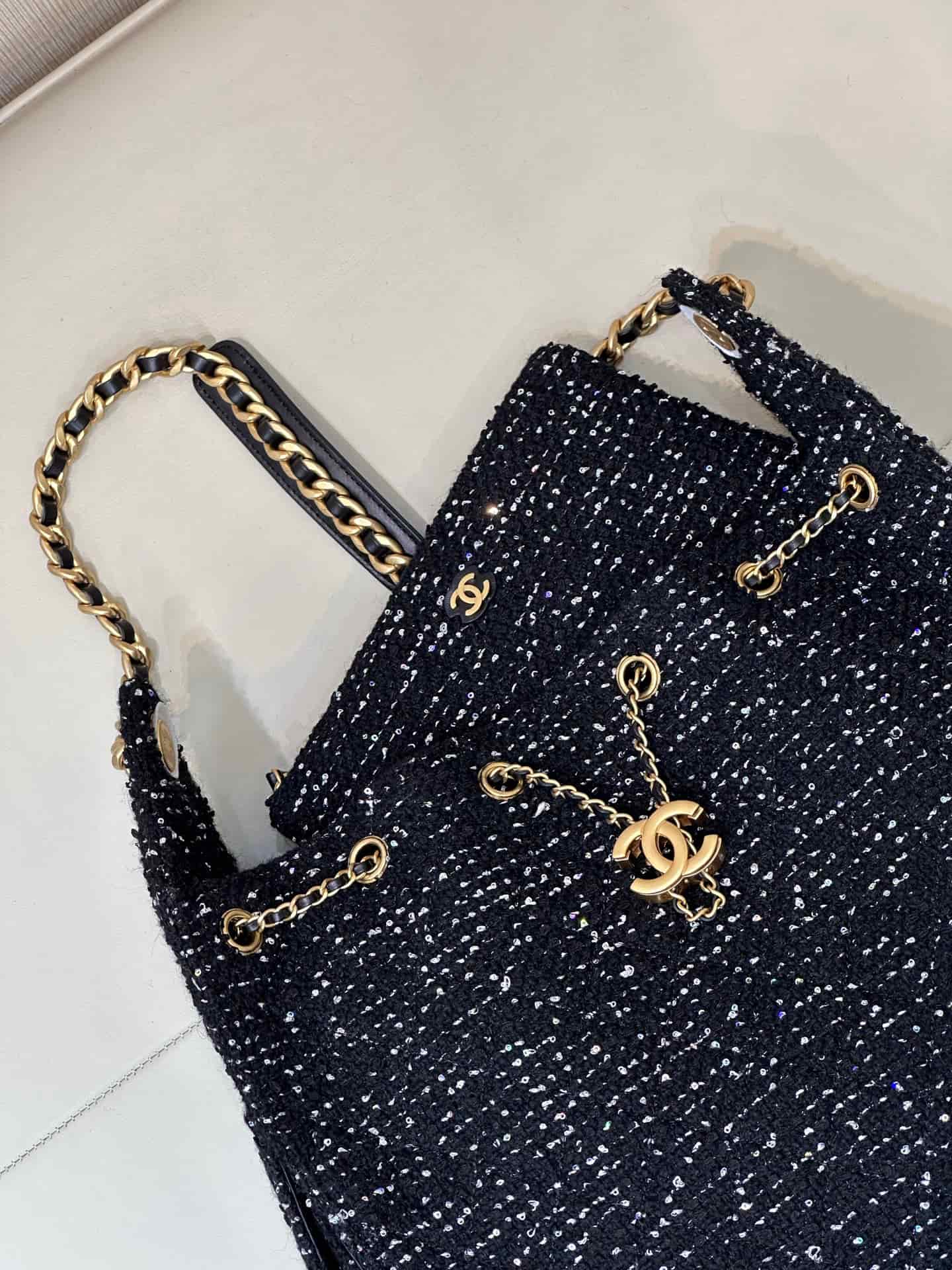 Chanel 25 Medium Hobo handbag AS5311 Wool Tweed & Gold-Tone Metal Black & White TOP