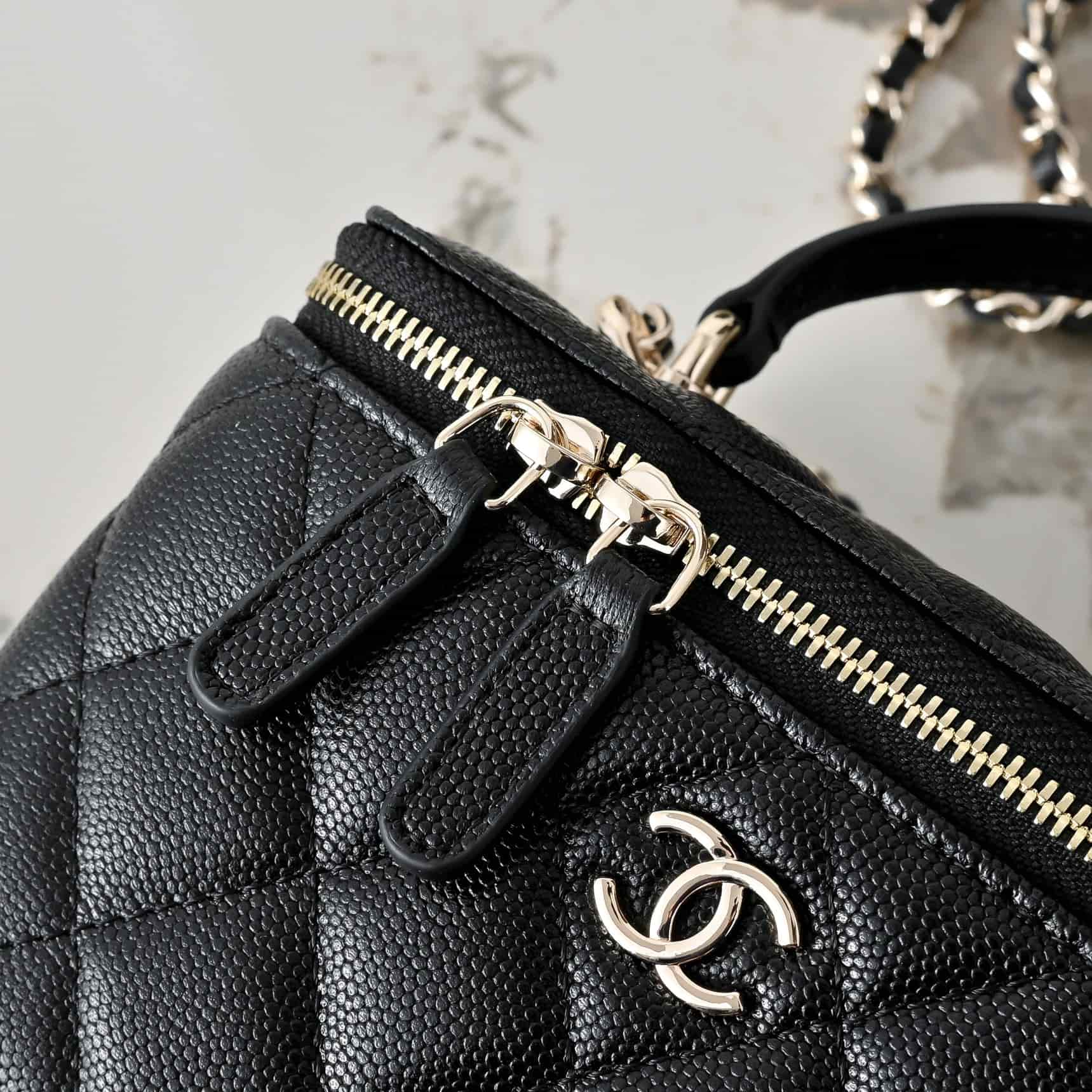 Chanel VANITY WITH CHAIN AP2199 Grained Calfskin Gold-Tone Metal High