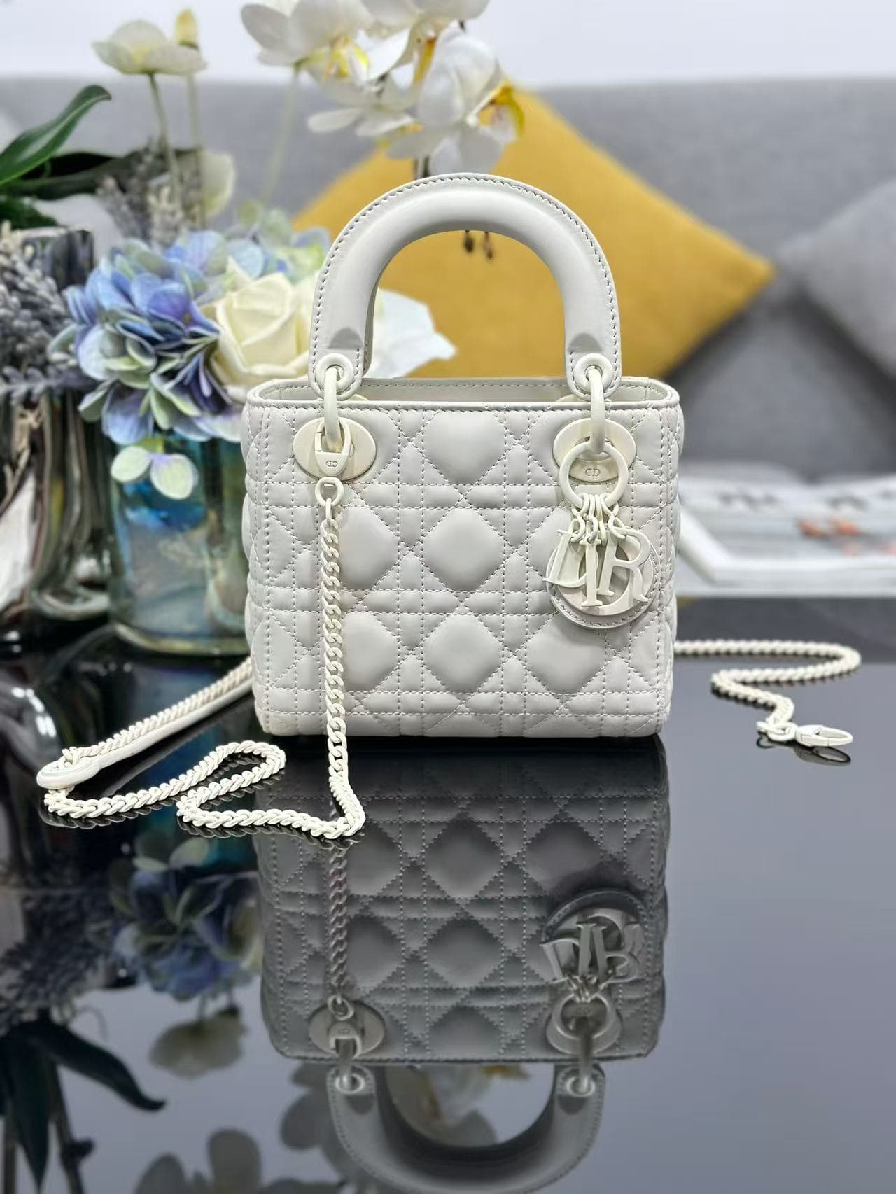 MINI LADY Dior BAG Cannage Lambskin White High