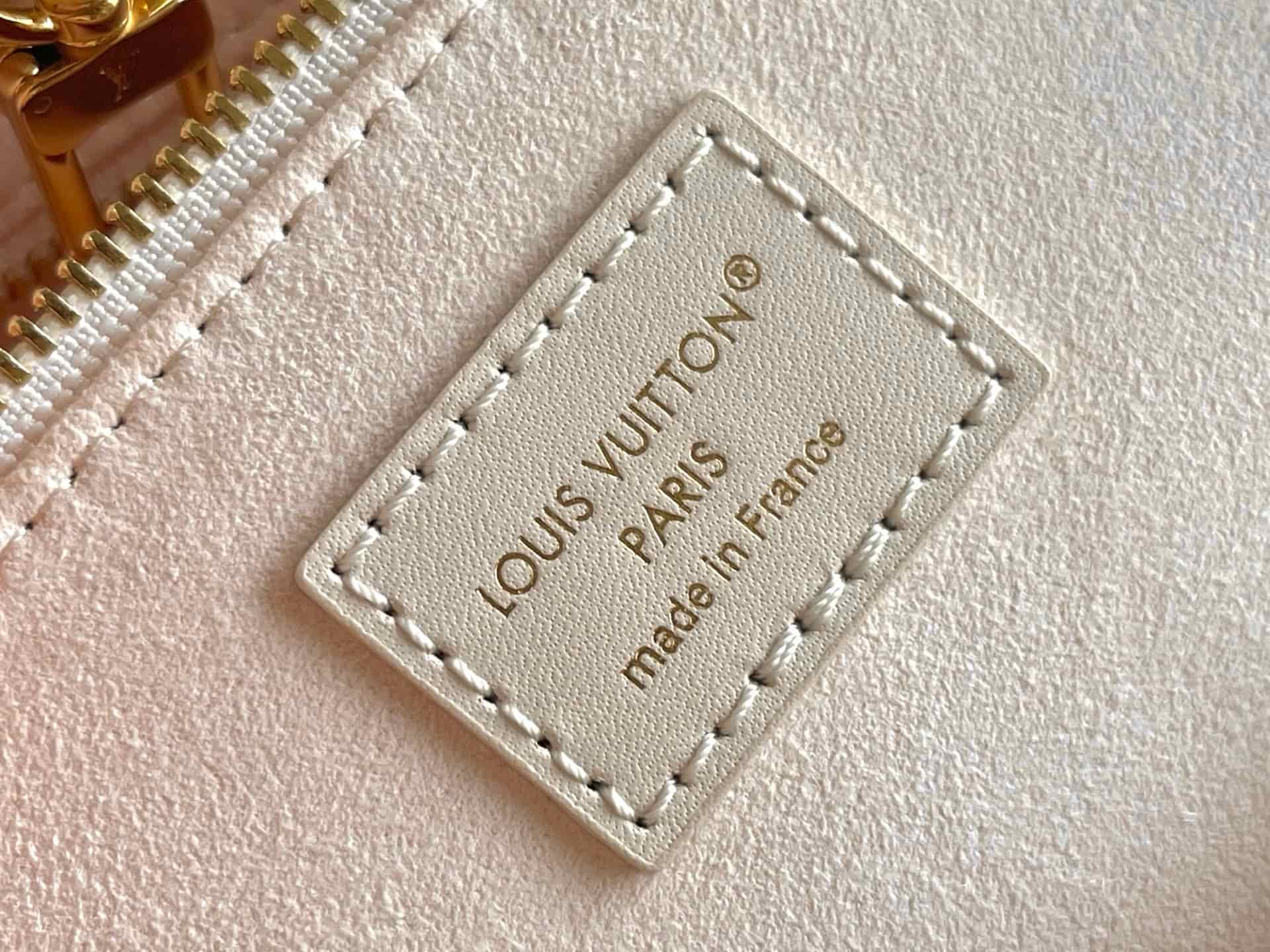Louis Vuitton OnTheGo PM Embossed grained cowhide leather M25770 Dream Cream TOP