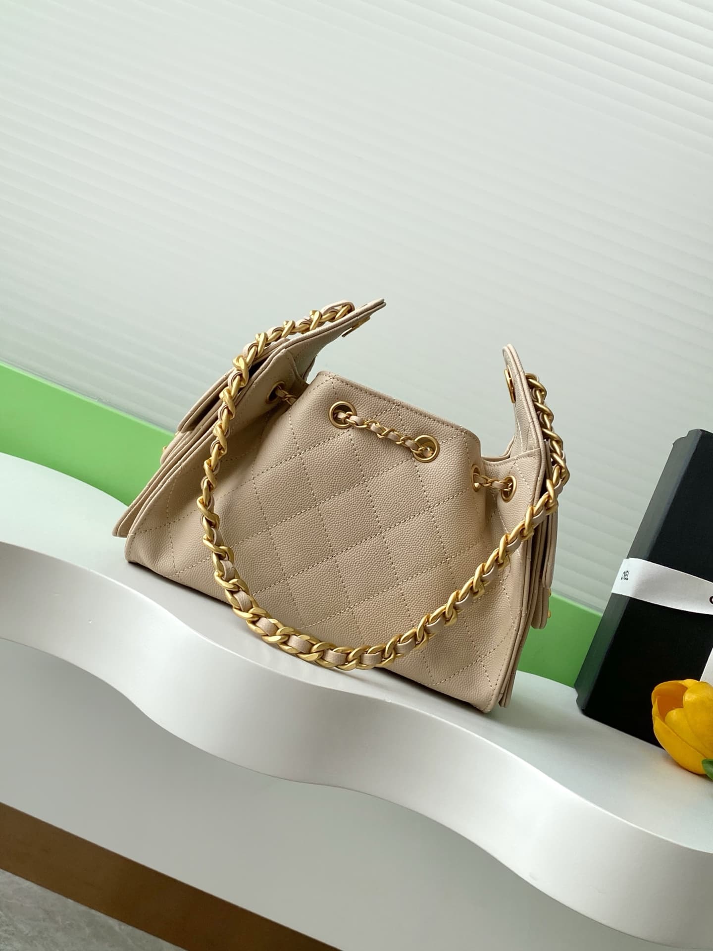 Chanel 25 Mini Hobo handbag AS5631 Grained calfskin & gold-tone metal Champagne A