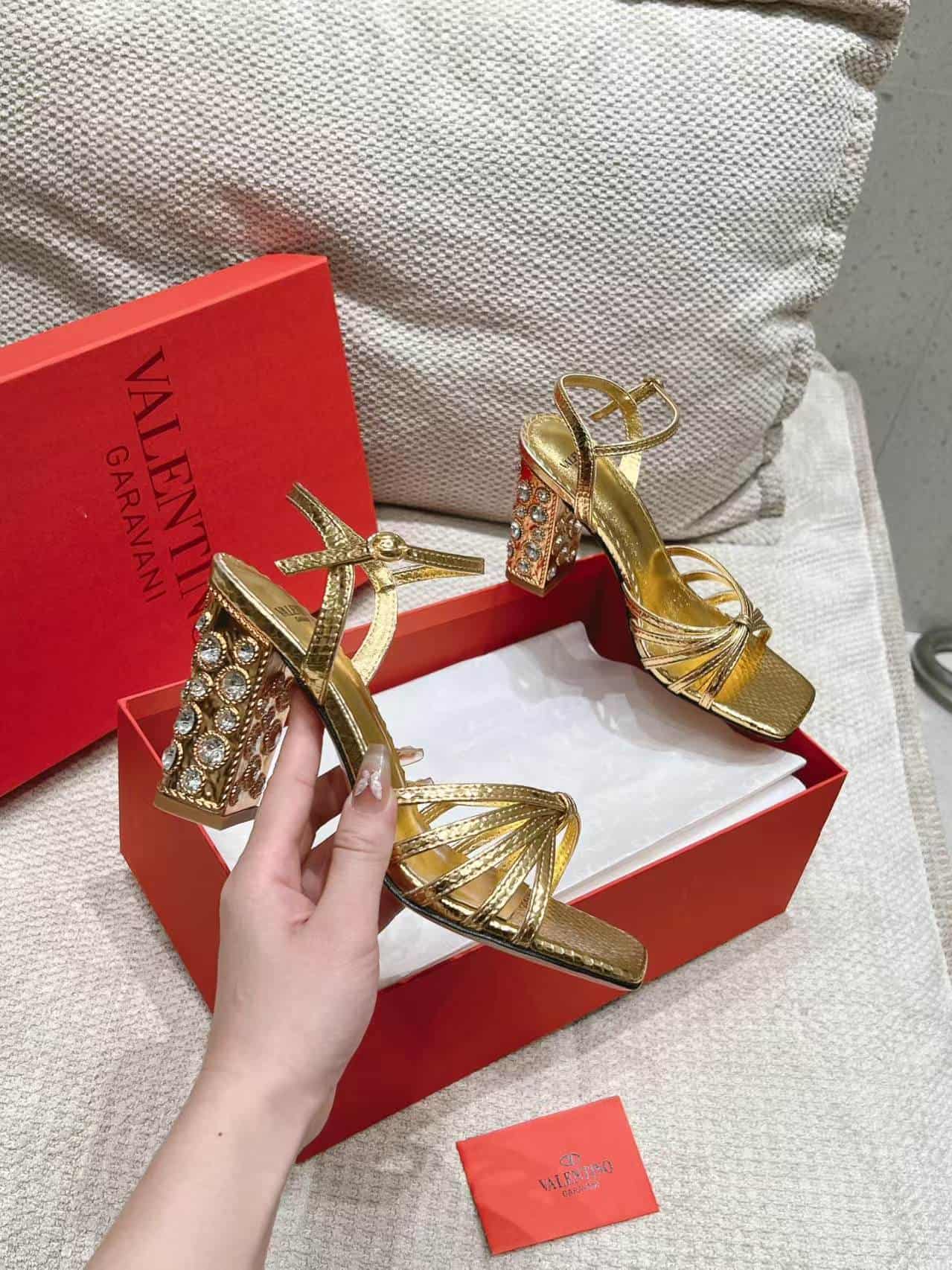 Valentino Garavani Preshoes sandals