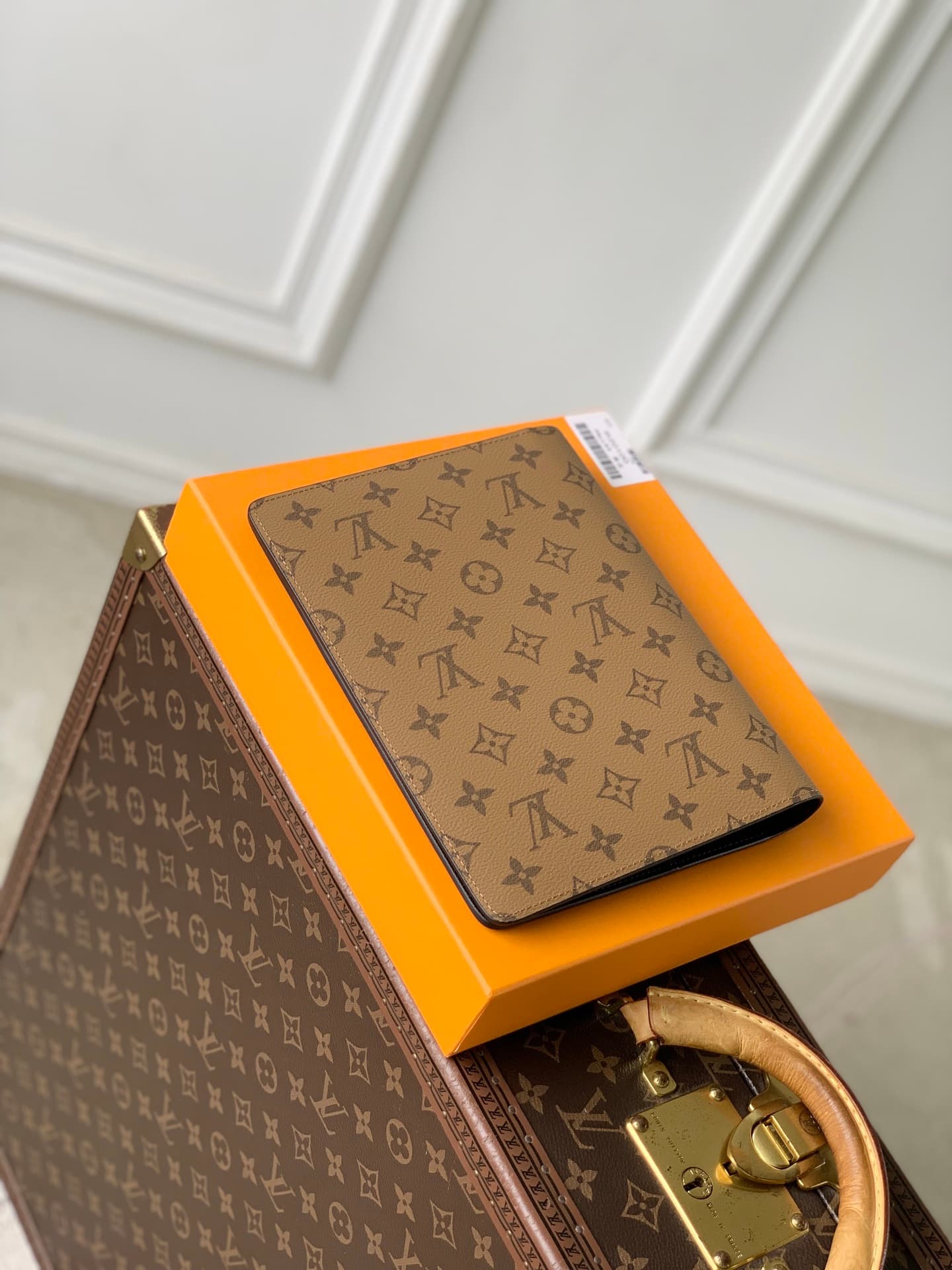 Louis Vuitton Desk Agenda Cover Monogram canvas, cross grain leather lining R20100 High