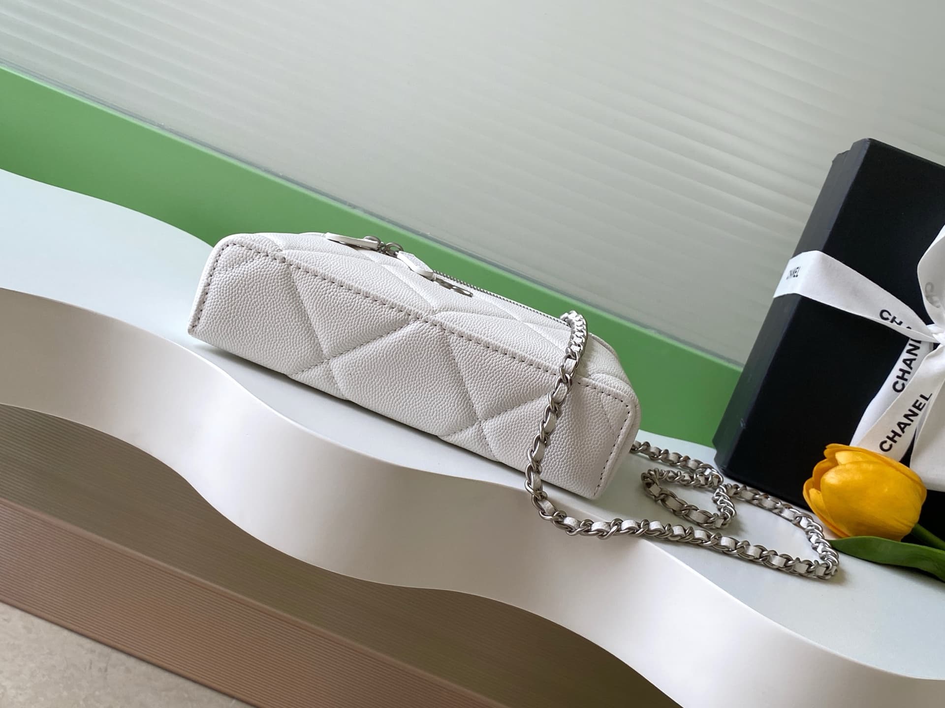 Chanel Vanity with Chain Grained Shiny Calfskin & Silver-Tone Metal White AP4936 A