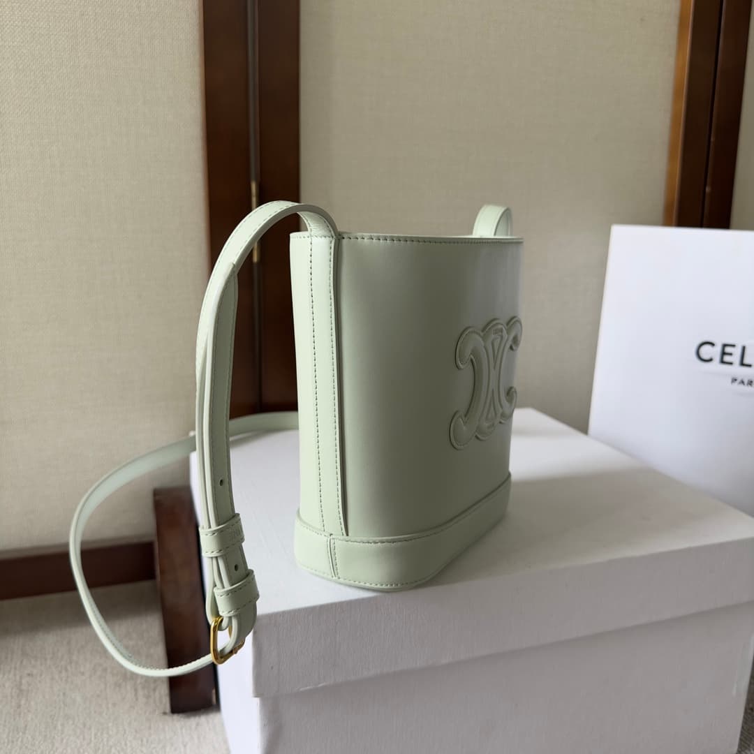 CELINE Small Bucket Bag in Jade Smooth Calfskin Leather High