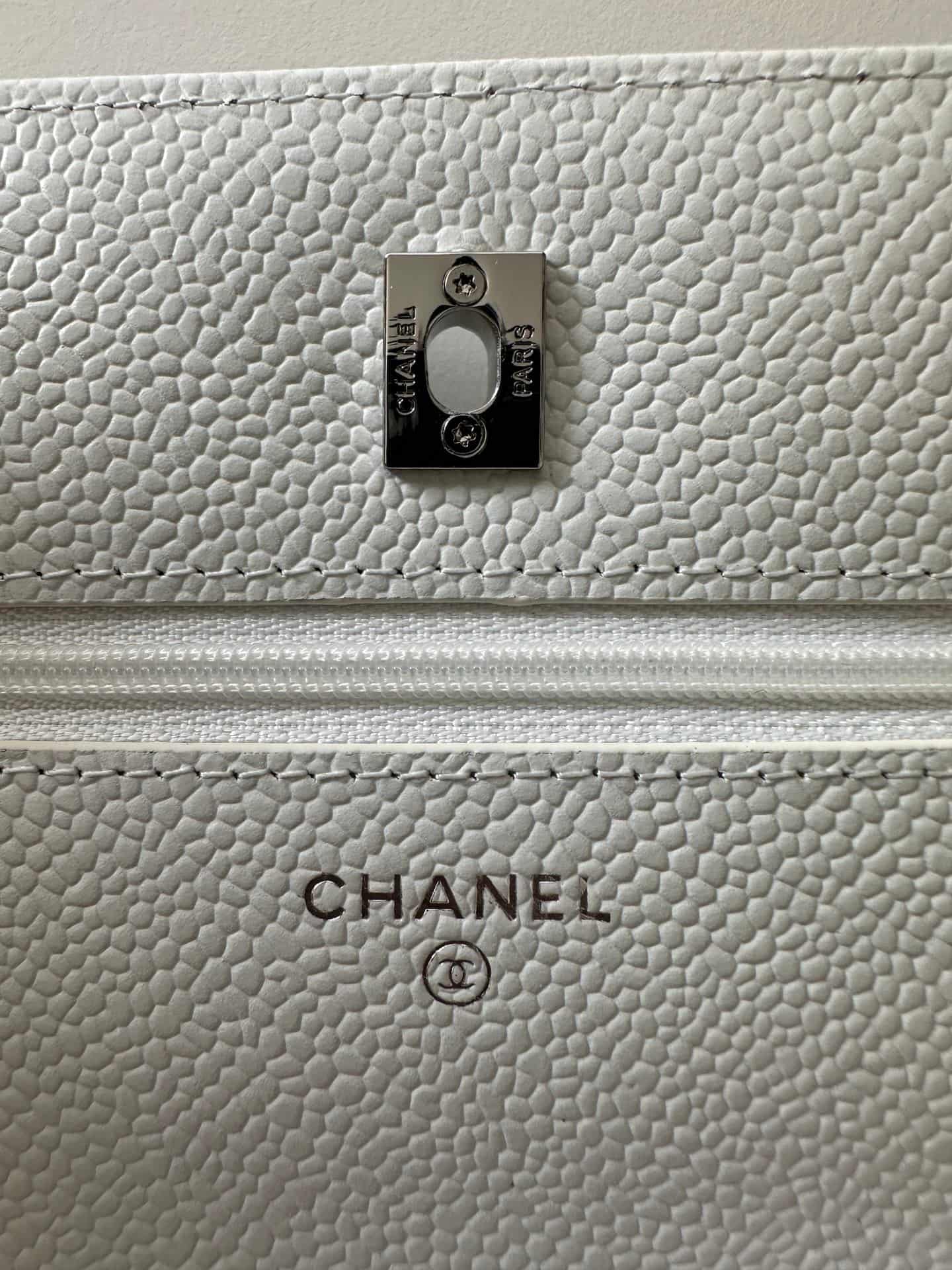 Chanel Classic Wallet on Chain Grained Shiny Calfskin & Silver-Tone Metal AP4241 White High