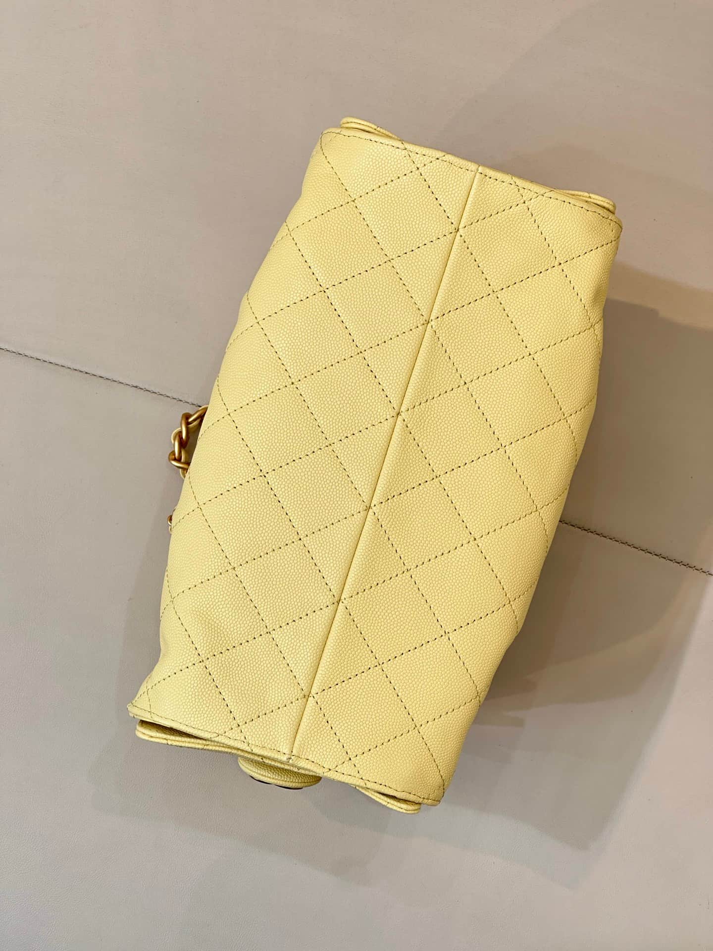 Chanel 25 Small Hobo handbag AS5293 Grained Calfskin & Gold-tone Metal Yellow TOP