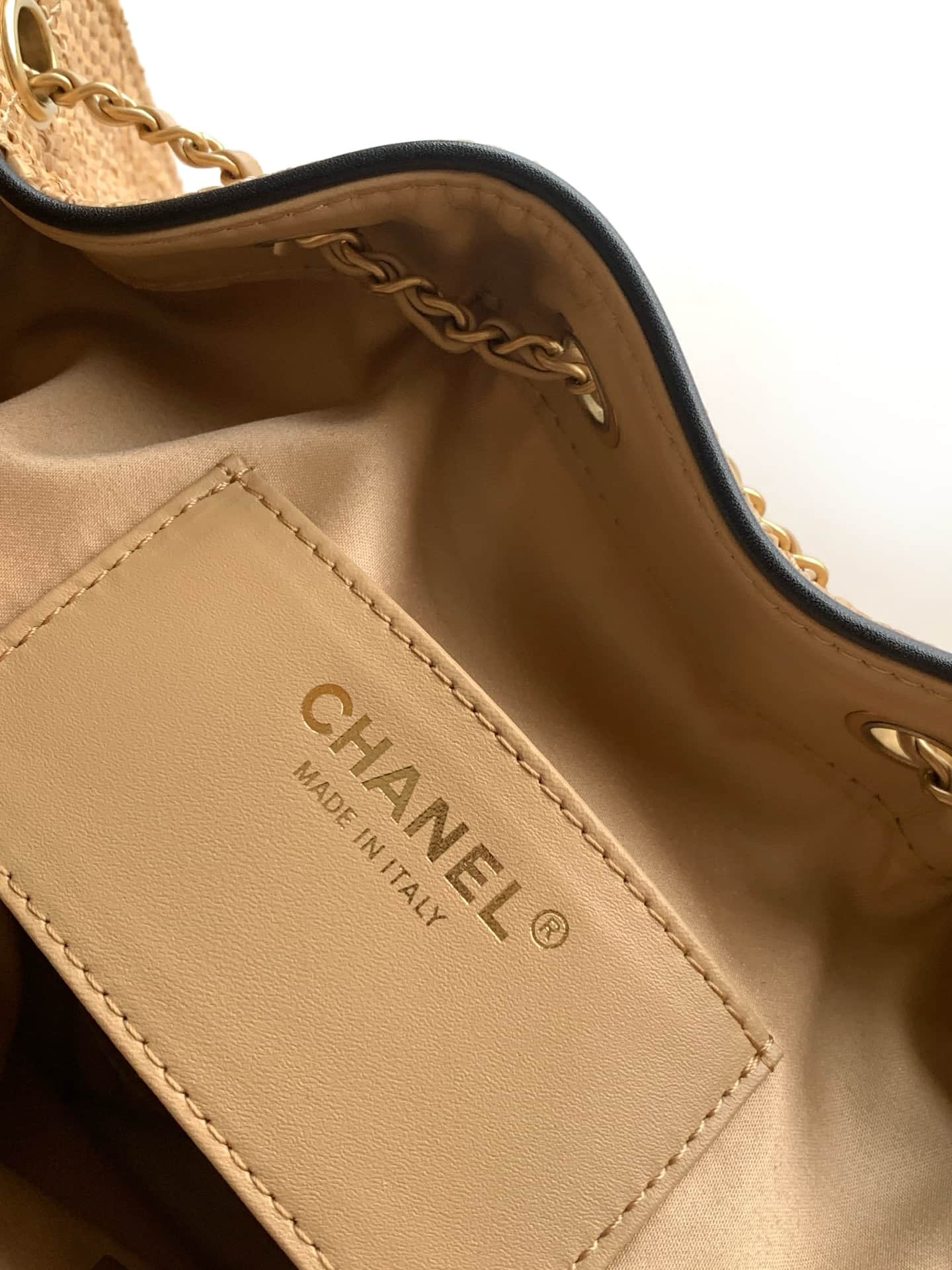 Chanel 25 Small Hobo handbag AS5293 Braided Raffia-Effect Canvas Calfskin & Gold-Tone Metal Black&Beige  A
