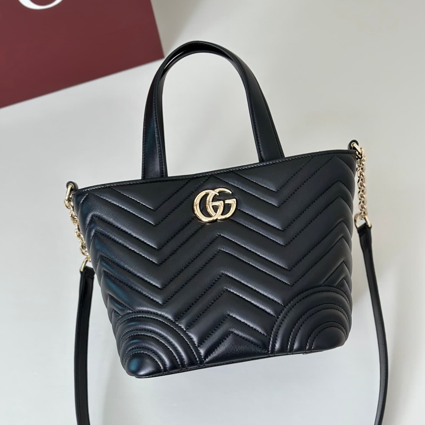 Gucci Betty small tote bag ‎847386 black leather High