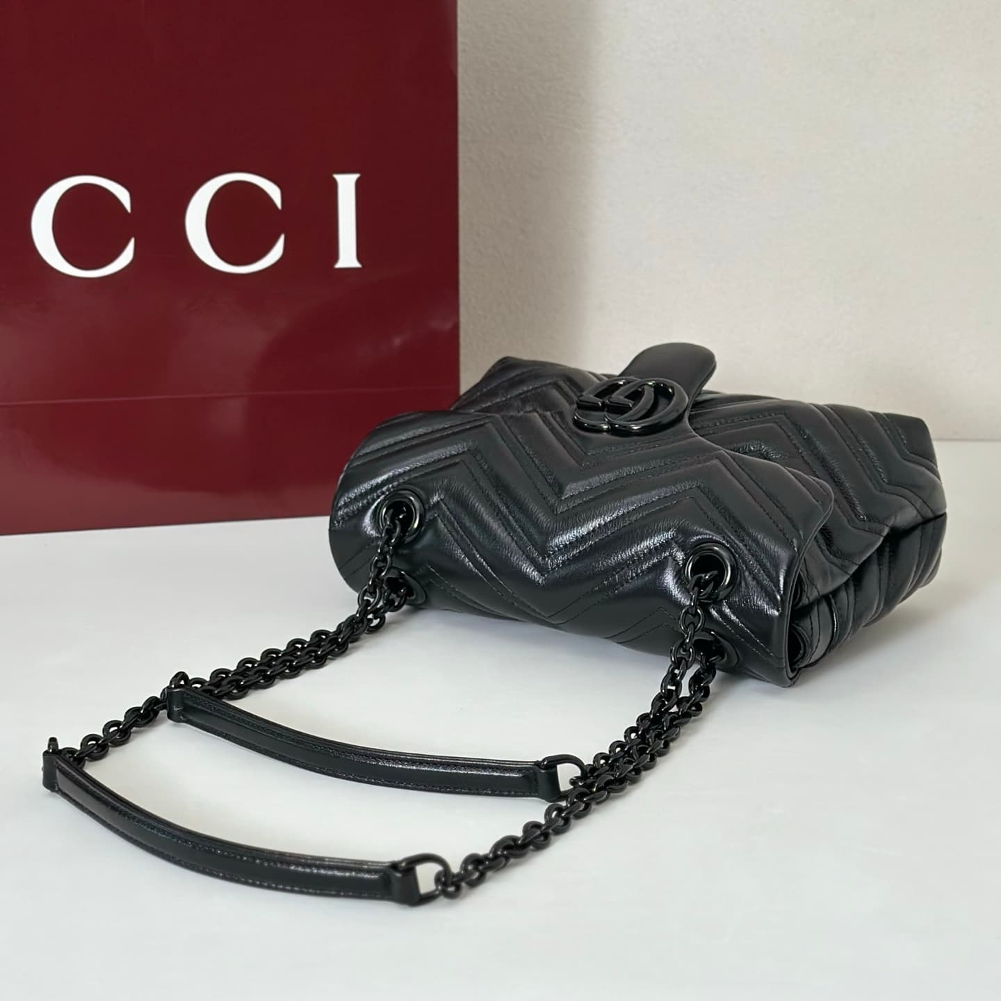 Gucci GG Marmont Small Shoulder Bag 855371 Black High
