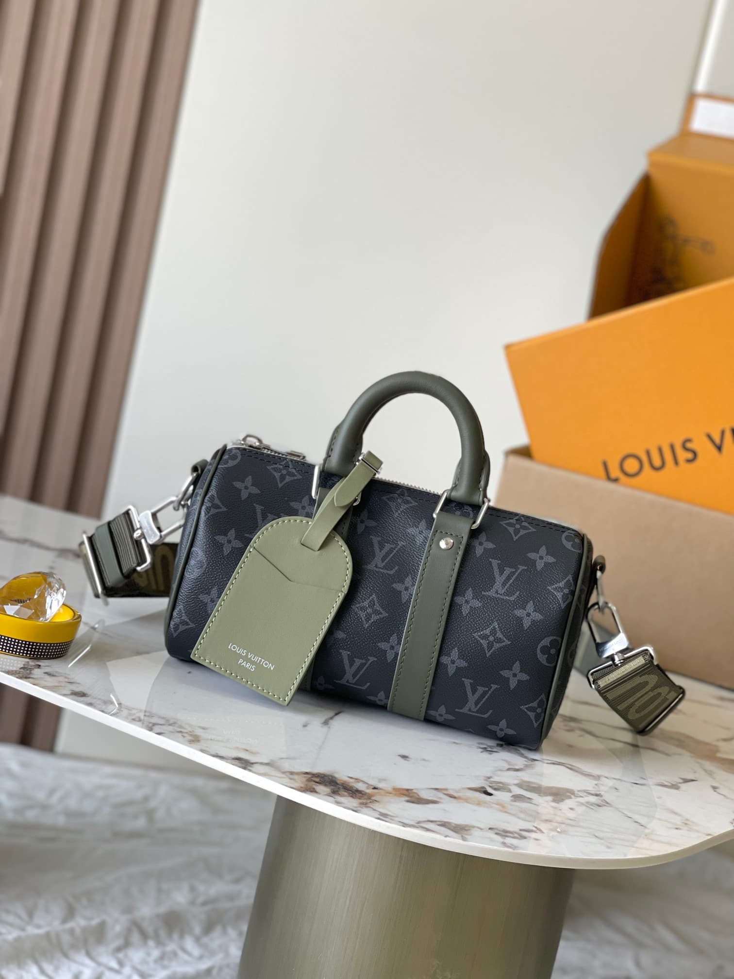 Louis Vuitton Keepall Bandoulière 25 Khaki Green Monogram Eclipse coated canvas M28638 TOP