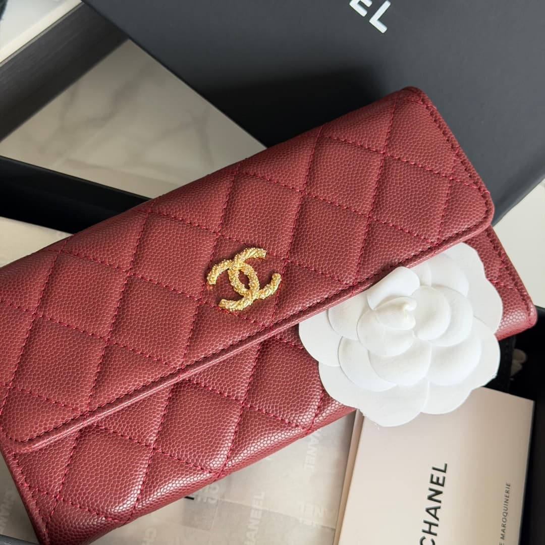 Chanel Wallet Shiny Grained Calfskin Strass & Gold-Tone Metal Red AP5076 High