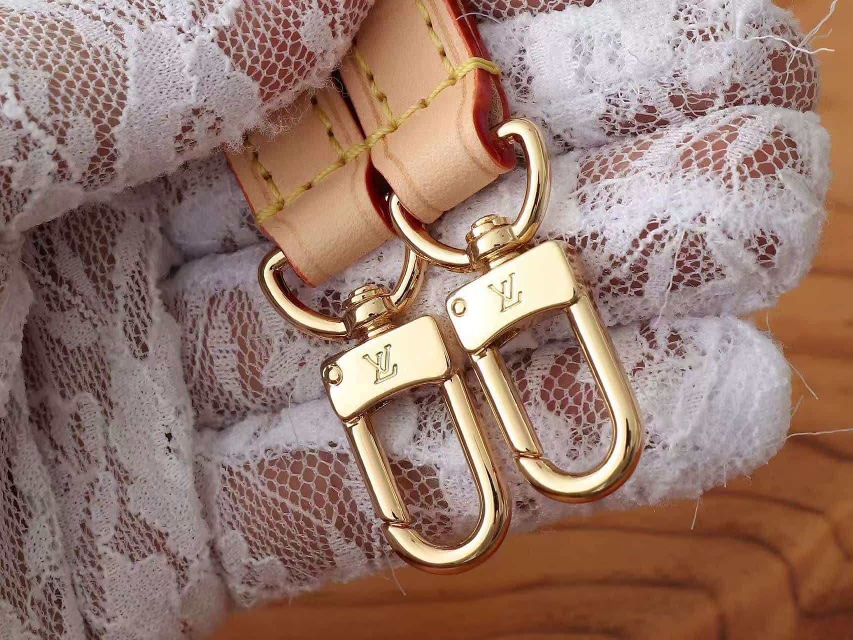 Louis Vuitton Nano DIANE Bag x Murakami M14194 High