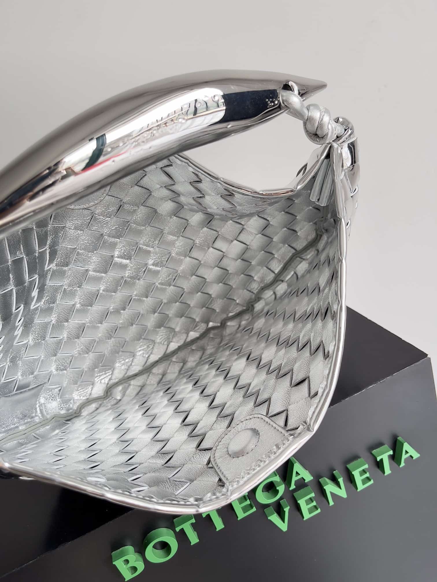 BV Sardine Small Intrecciato Silver TOP