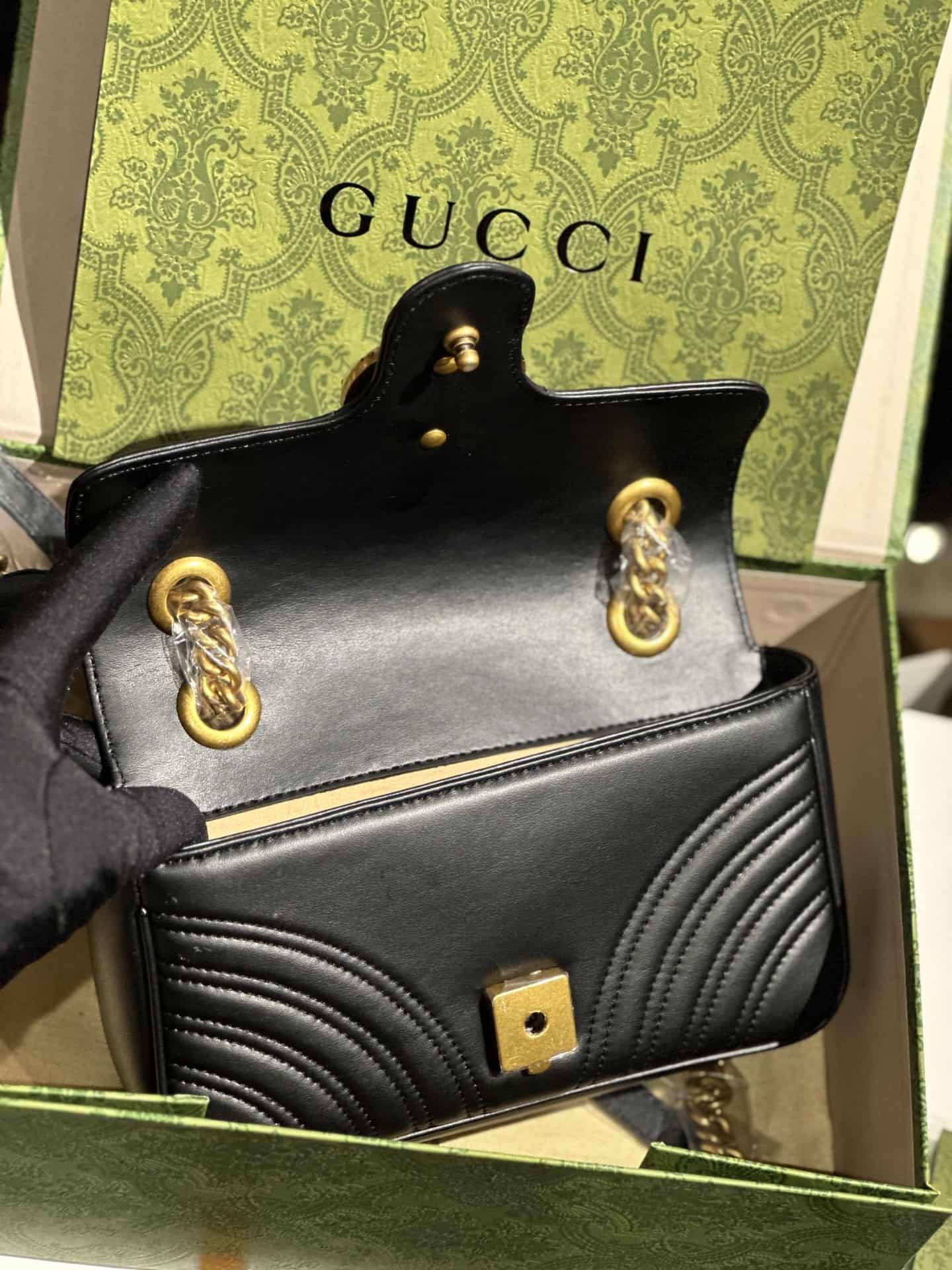 GUCCI GG MARMONT SMALL SHOULDER BAG 446744