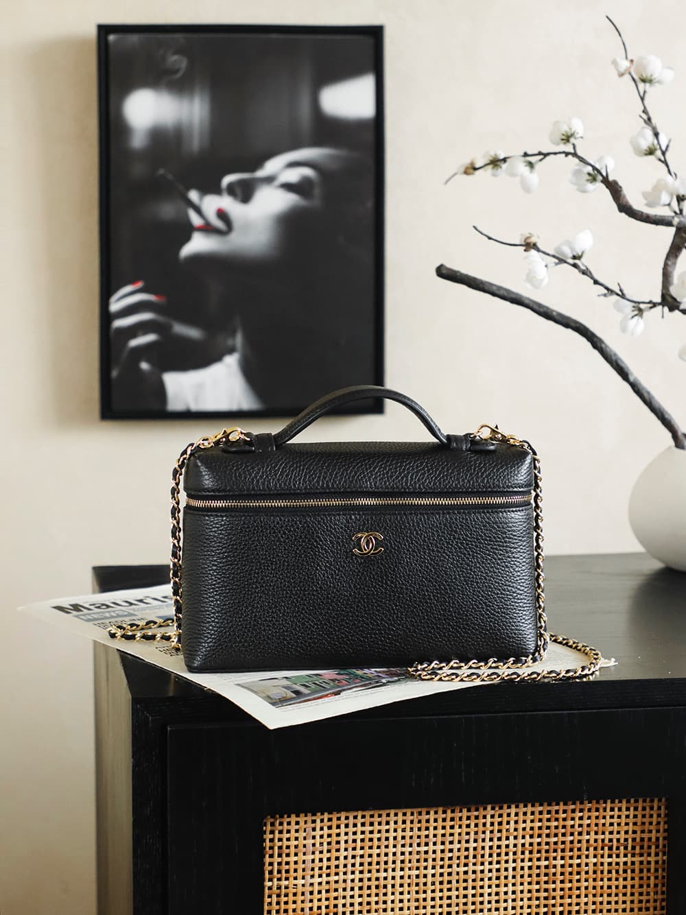 Chanel Large Vanity with chain Grained Calfskin & Gold-Tone Metal Black AP5347 A