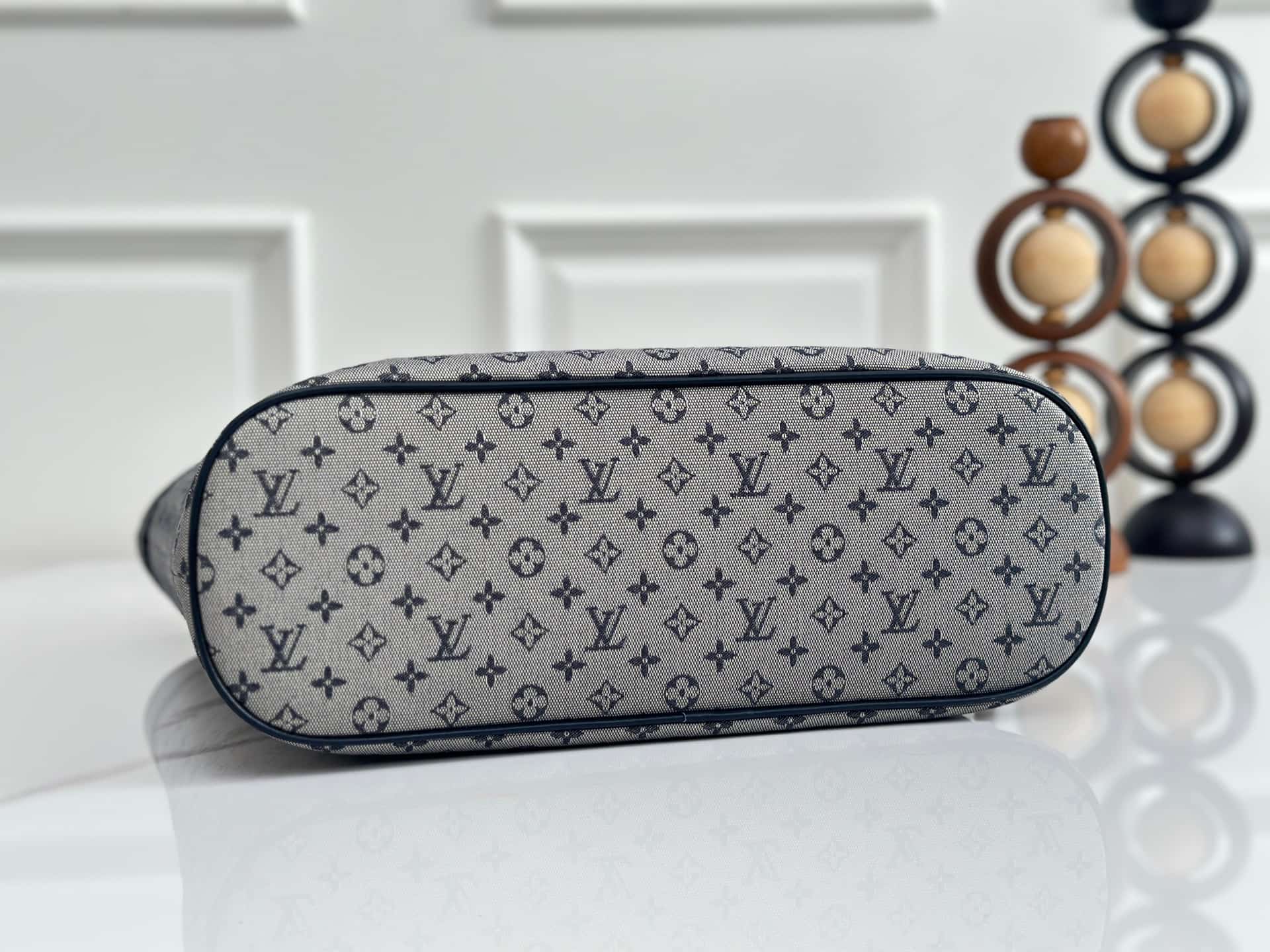 Louis Vuitton Monogram Lin Lucille shoulder bag M92609 High