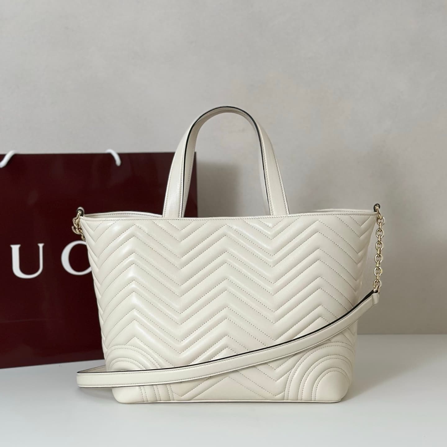 Gucci Betty medium tote bag 847387 white leather High