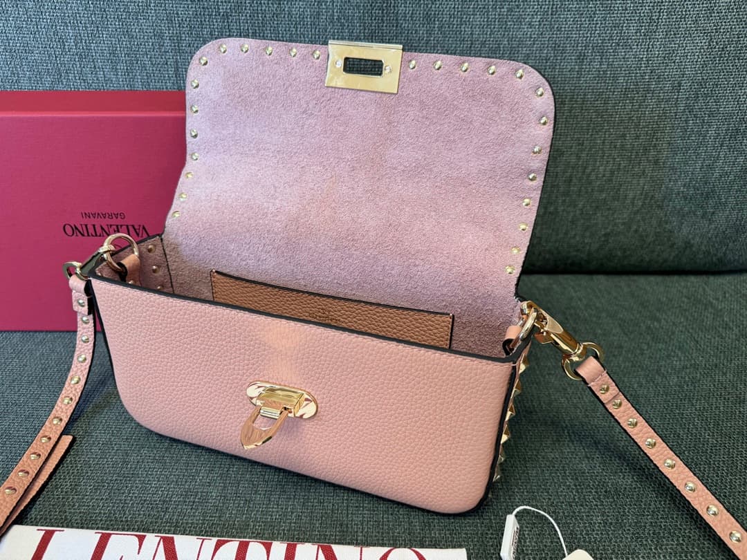 Valentino Garavani Small Rockstud Shoulder Bag Pink High