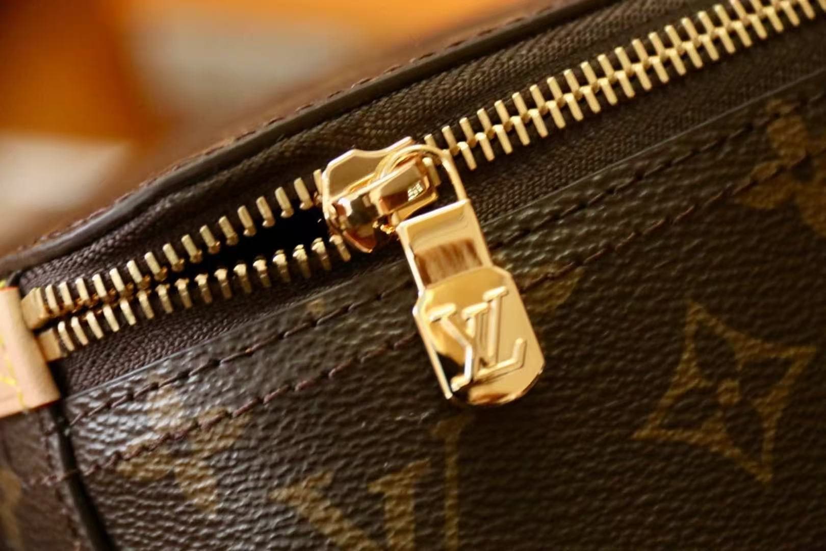 Louis Vuitton PACKING CUBE MM Monogram High
