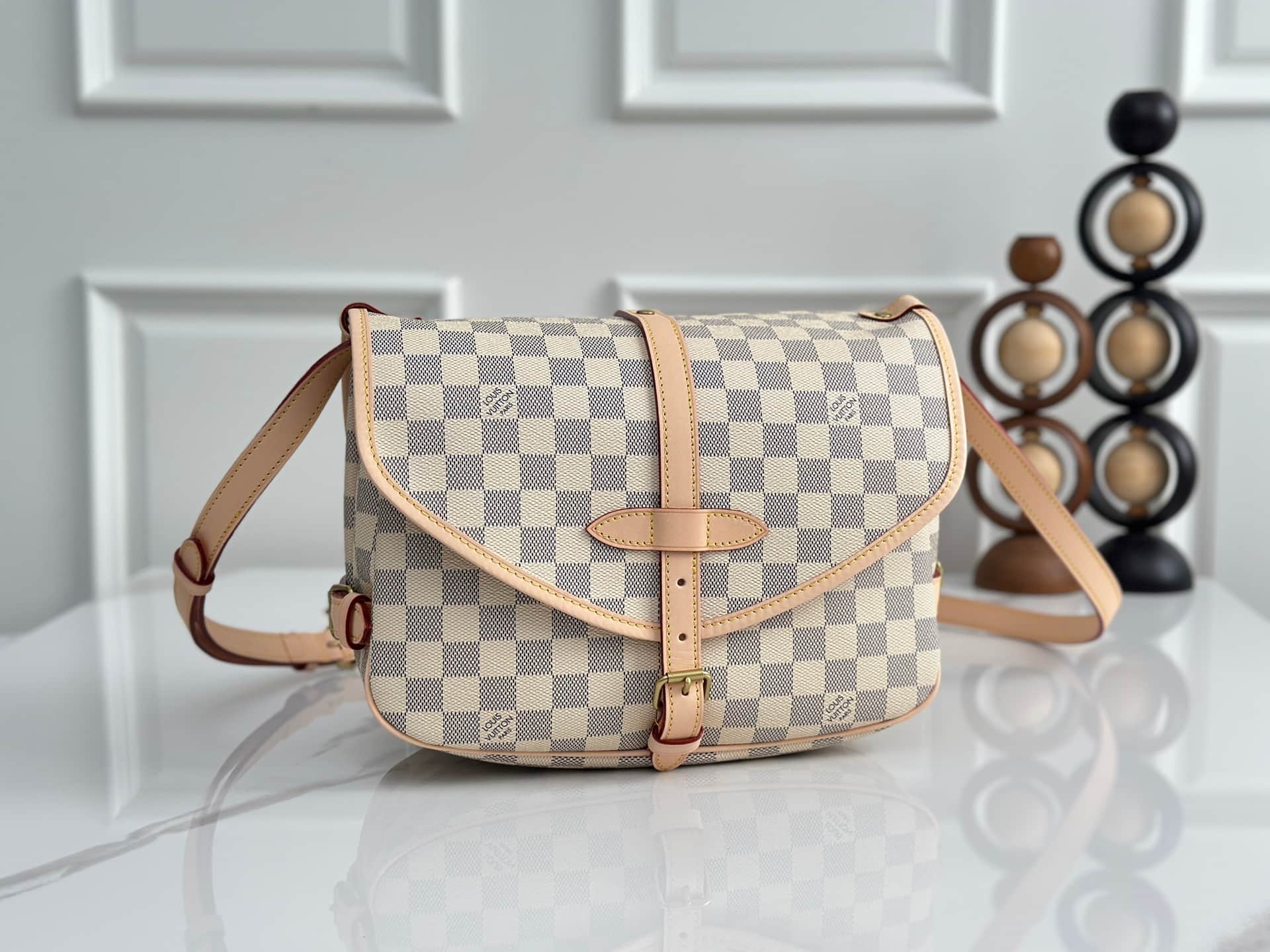 Louis Vuitton Damier Azur Saumur messenger bag N48202 High