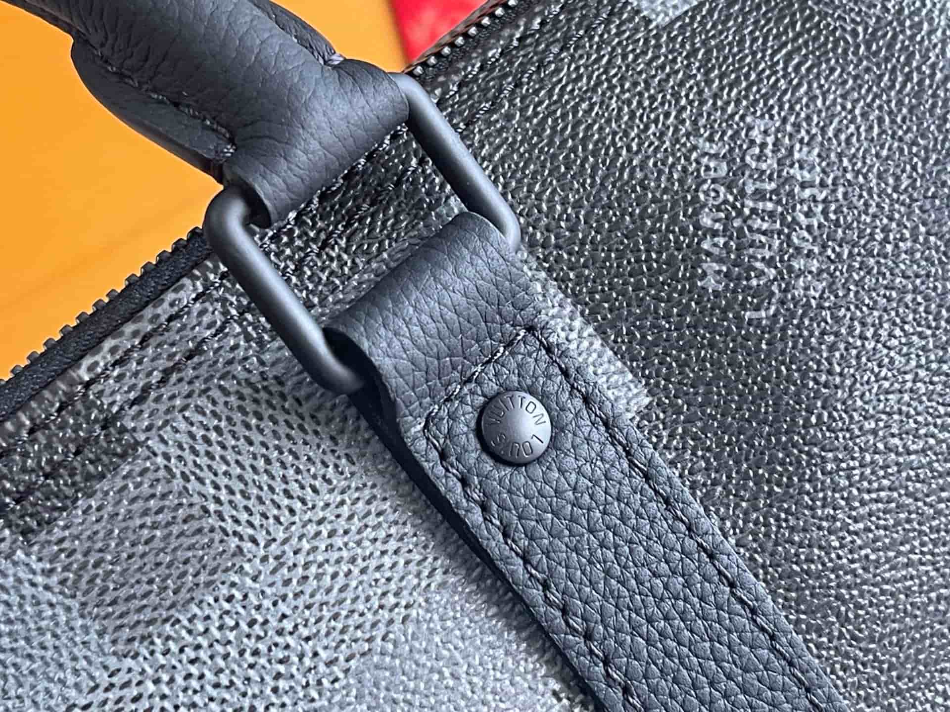 Louis Vuitton Keepall Bandoulière 25 Damoflage Black coated canvas M14919 TOP