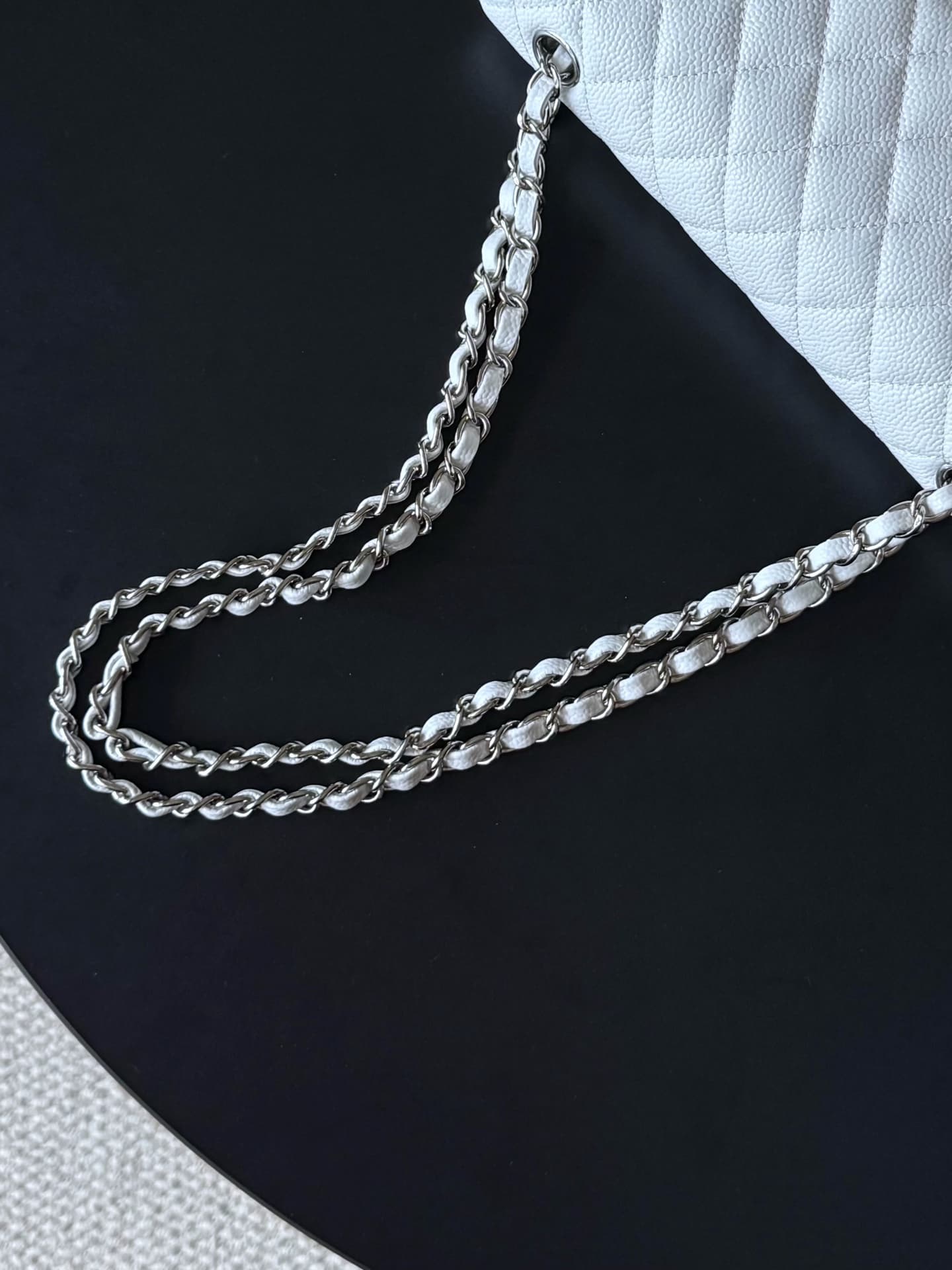 Chanel Medium CLASSIC HANDBAG Grained Calfskin White Silver Metal TOP