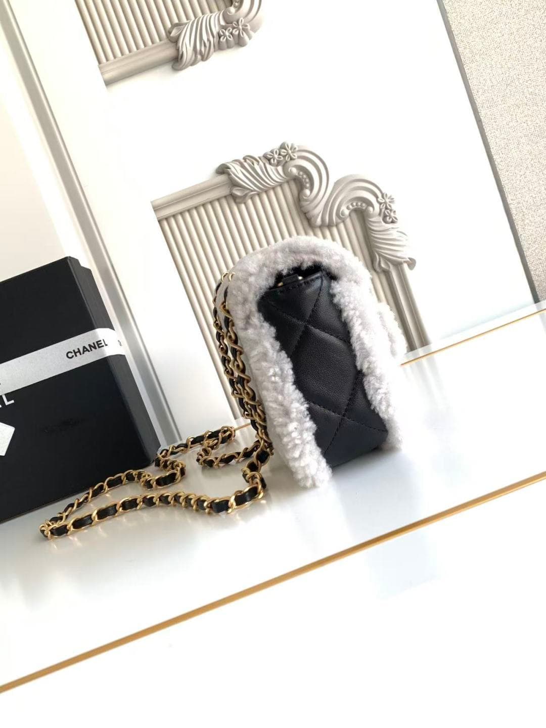 Chanel Mini Shearling Flap Bag in Black lambskin with grey shearling & Gold-Tone Metal AS5148 A