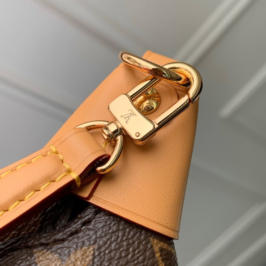 Louis Vuitton Pochette Mia Monogram canvas M26191 high