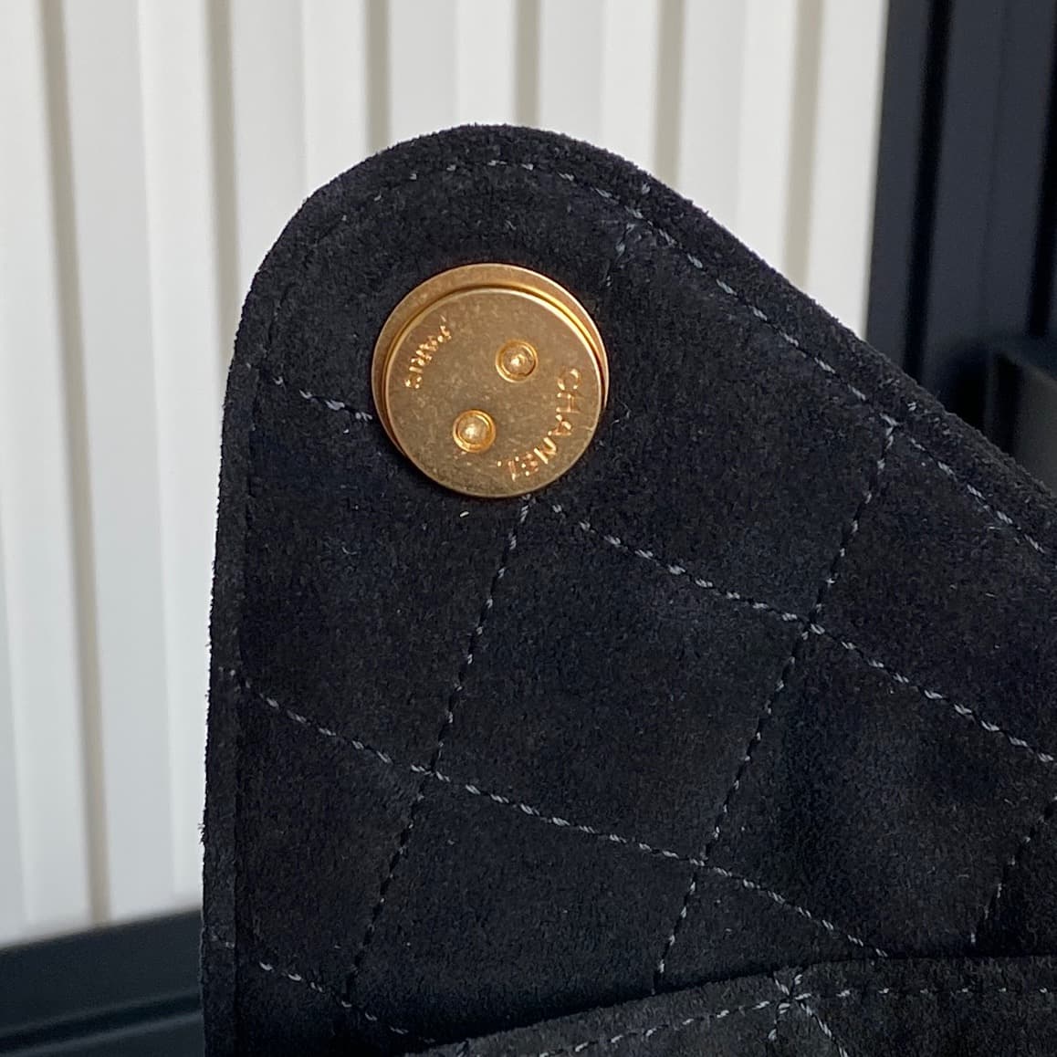 Chanel 25 Medium Hobo Medium handbag AS5311 Suede & Gold-tone Metal Black High